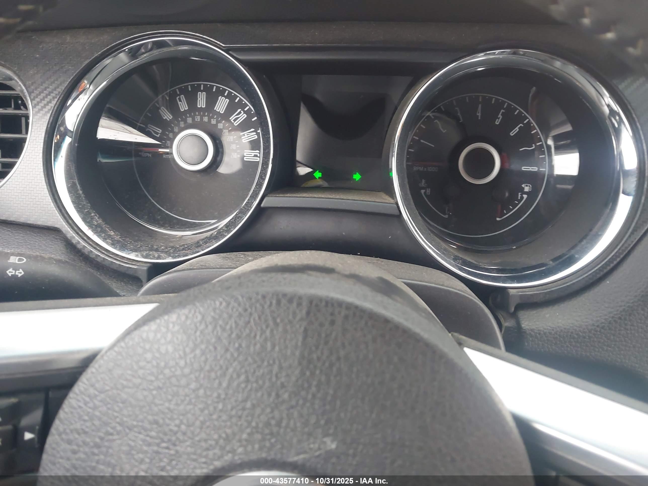 FORD MUSTANG image 7