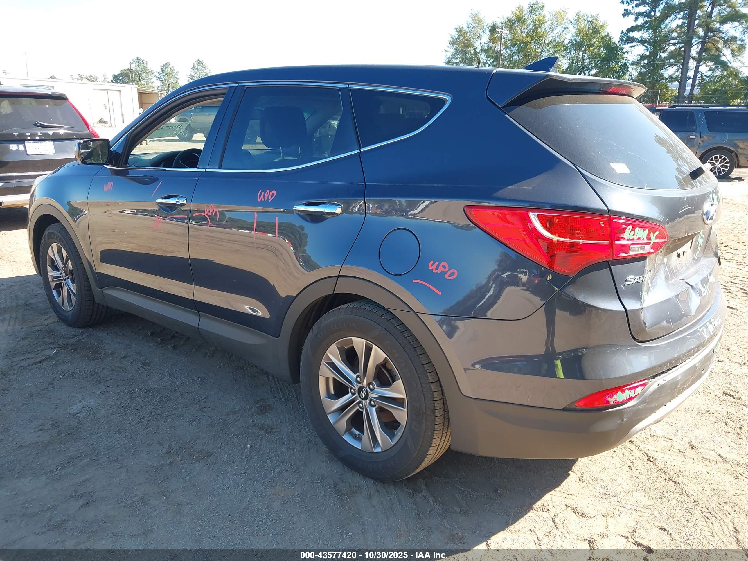 HYUNDAI SANTA image 3
