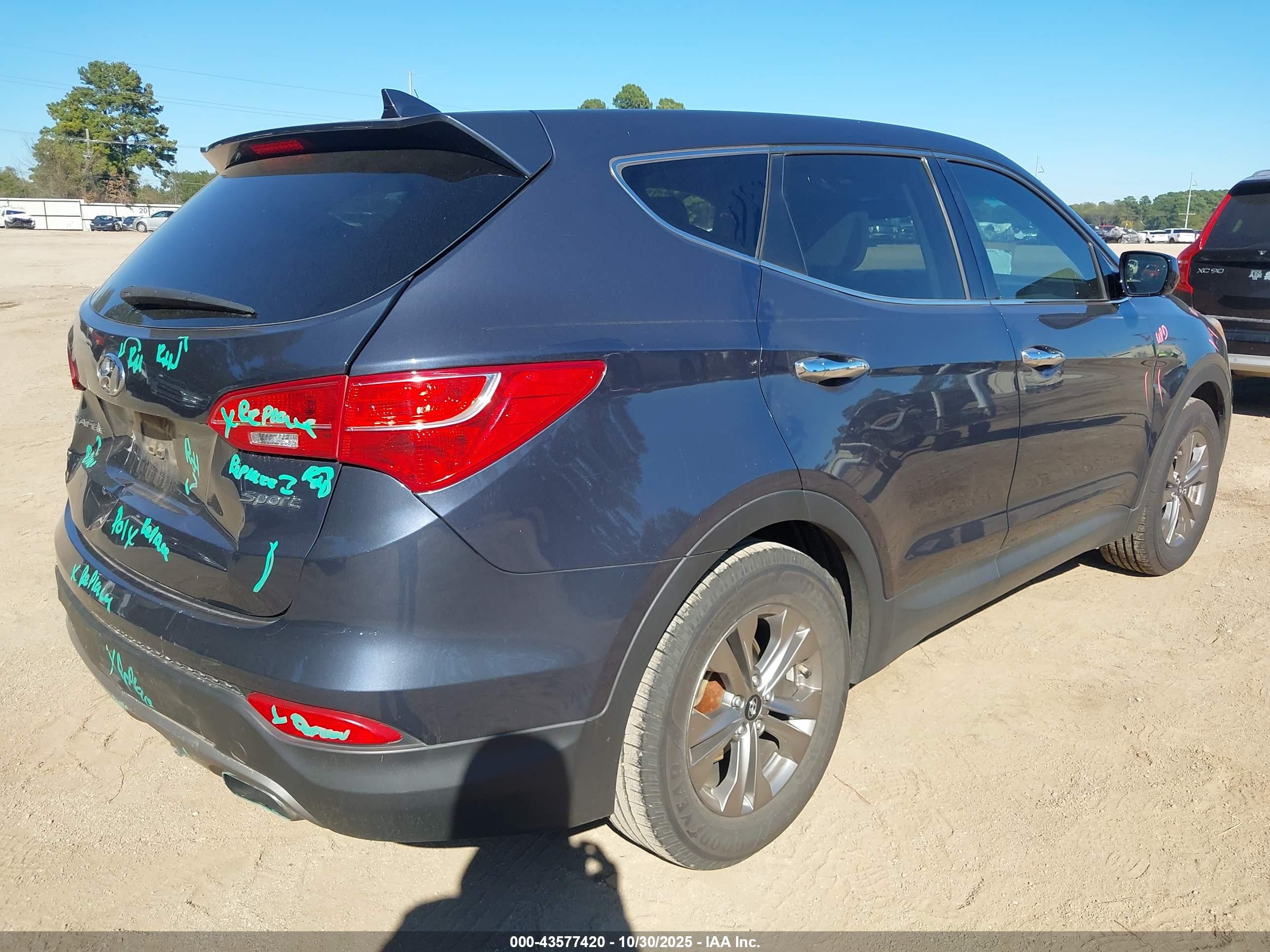 HYUNDAI SANTA image 4