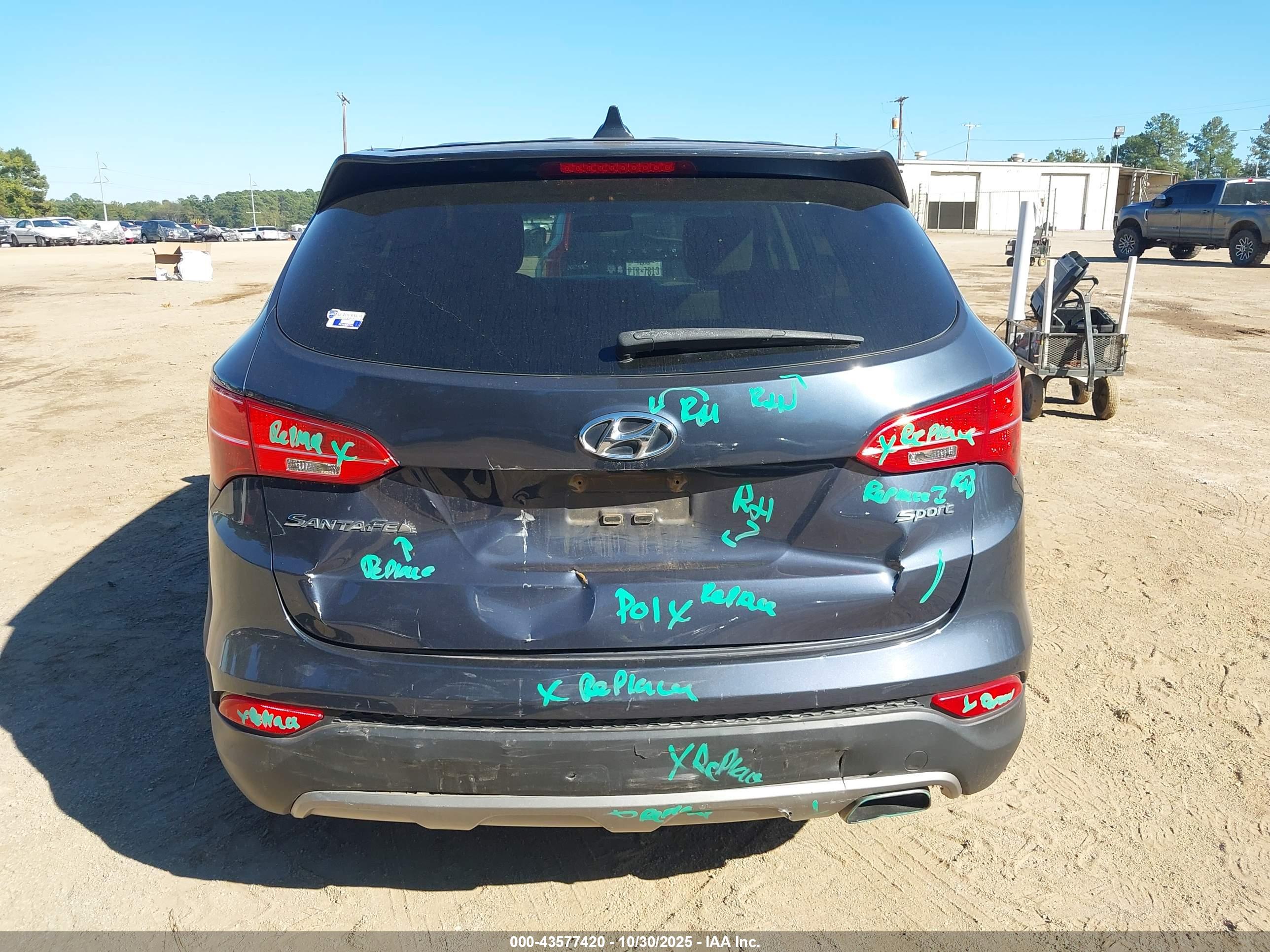 HYUNDAI SANTA image 6
