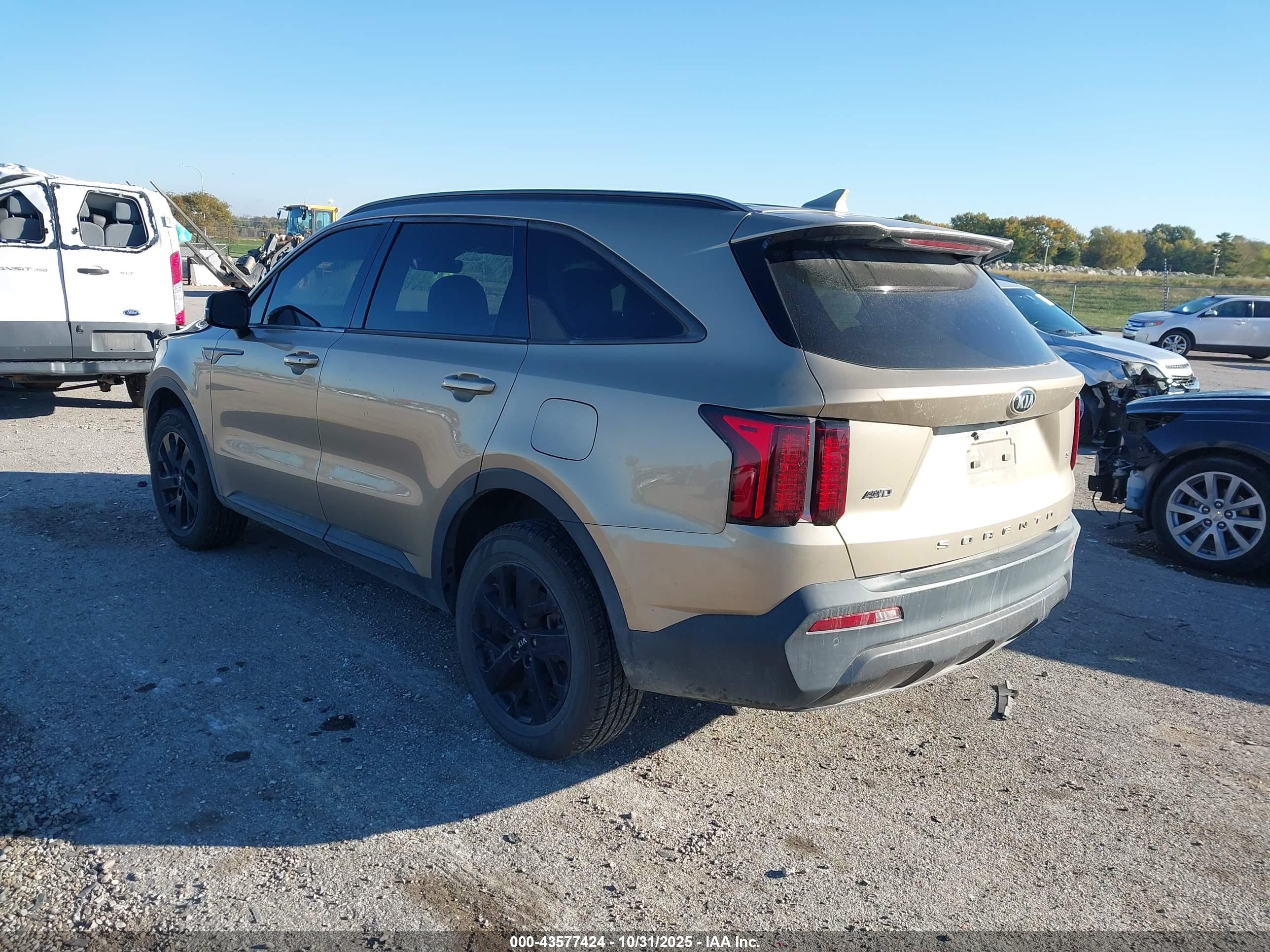 KIA SORENTO image 3