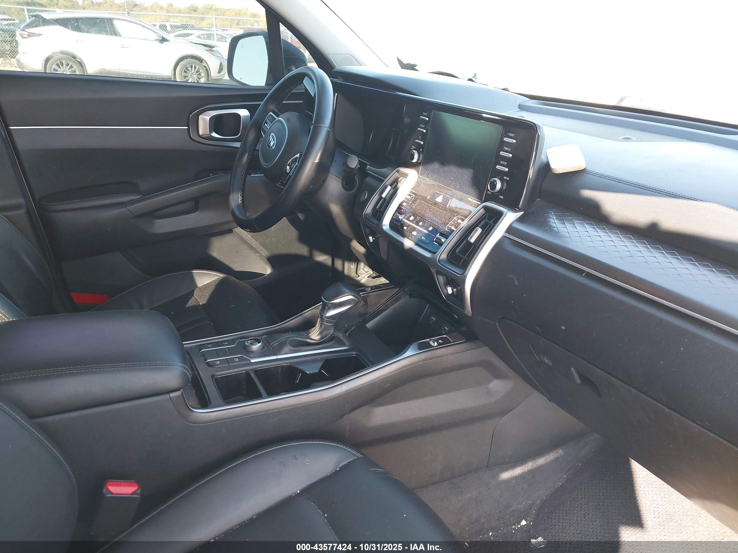 KIA SORENTO image 5