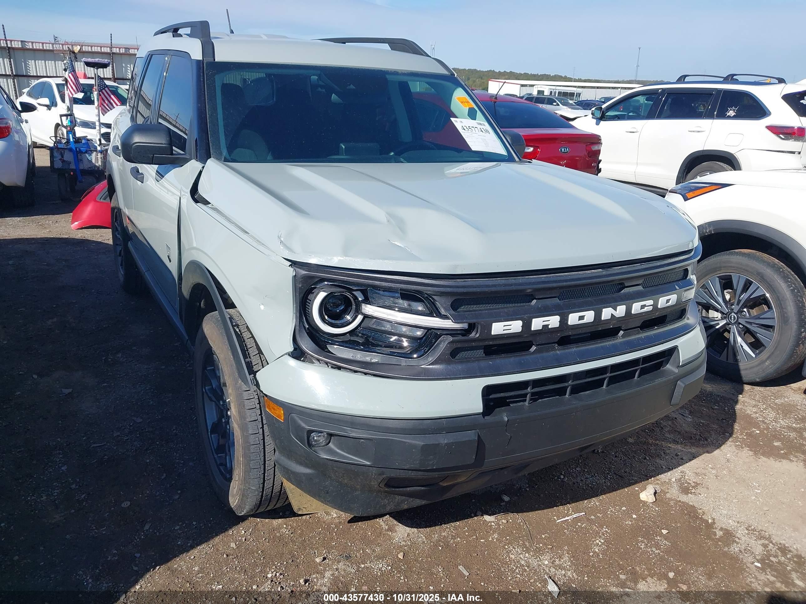 FORD BRONCO image 6