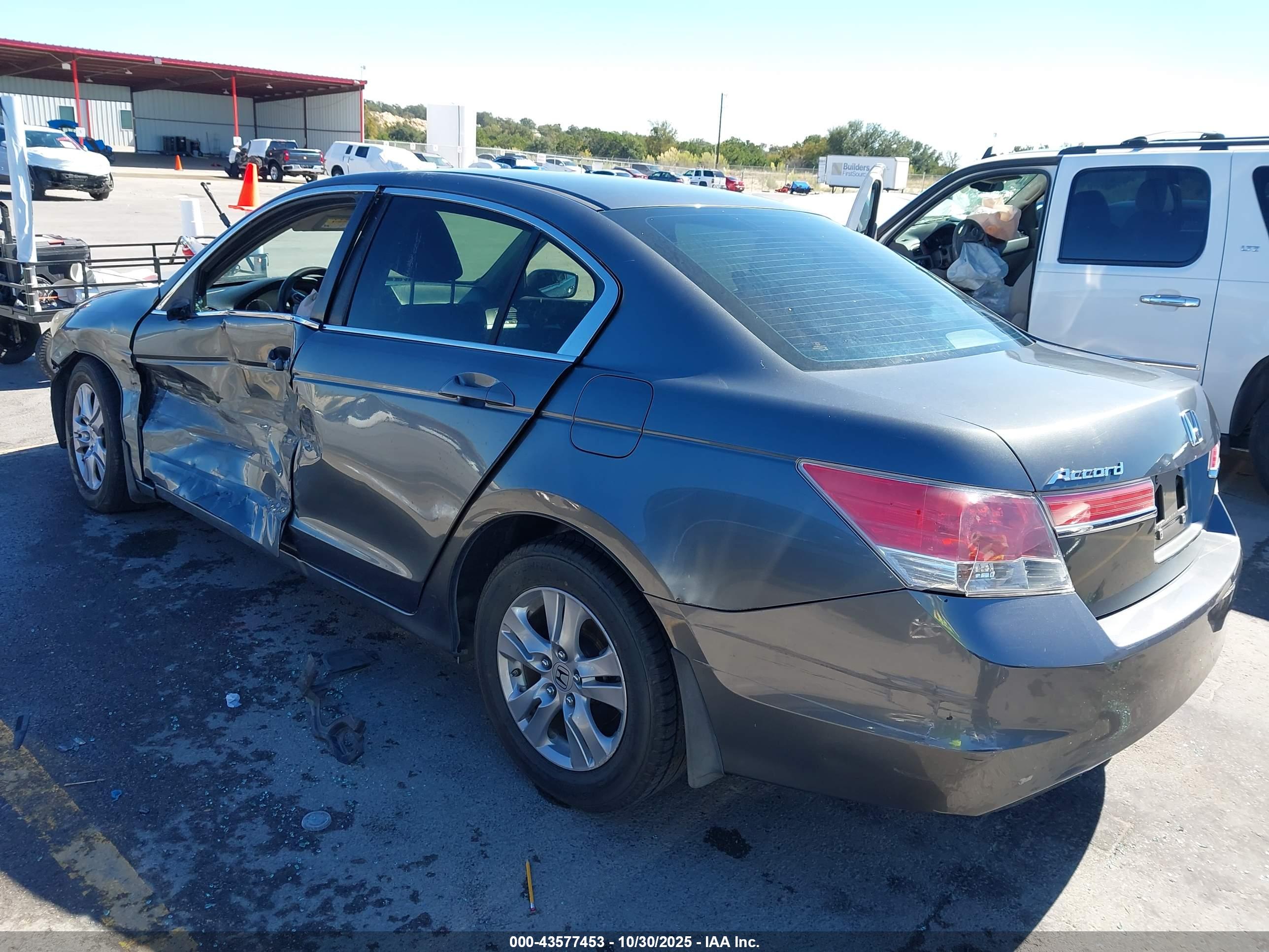 HONDA ACCORD image 3