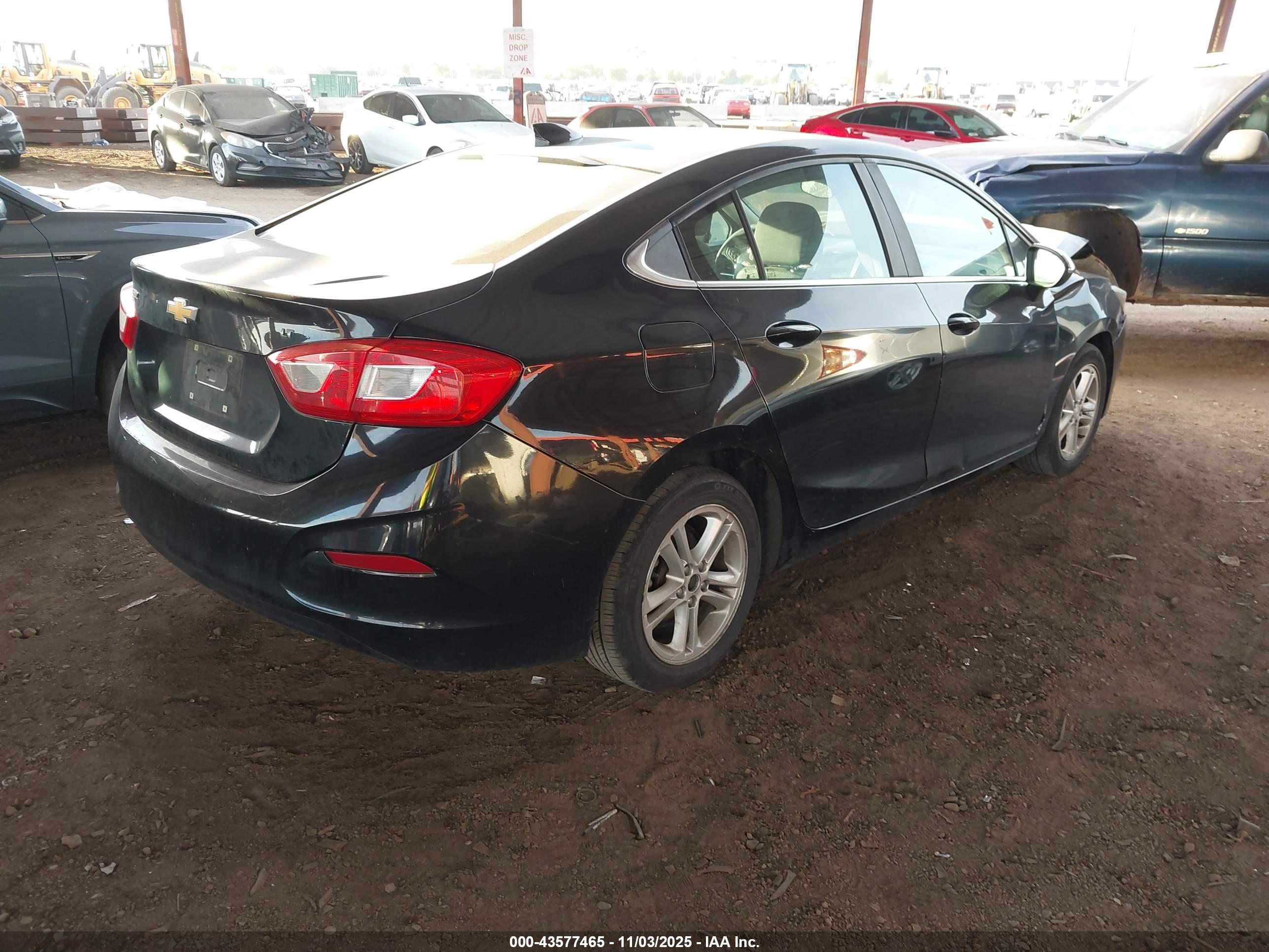 CHEVROLET CRUZE image 4