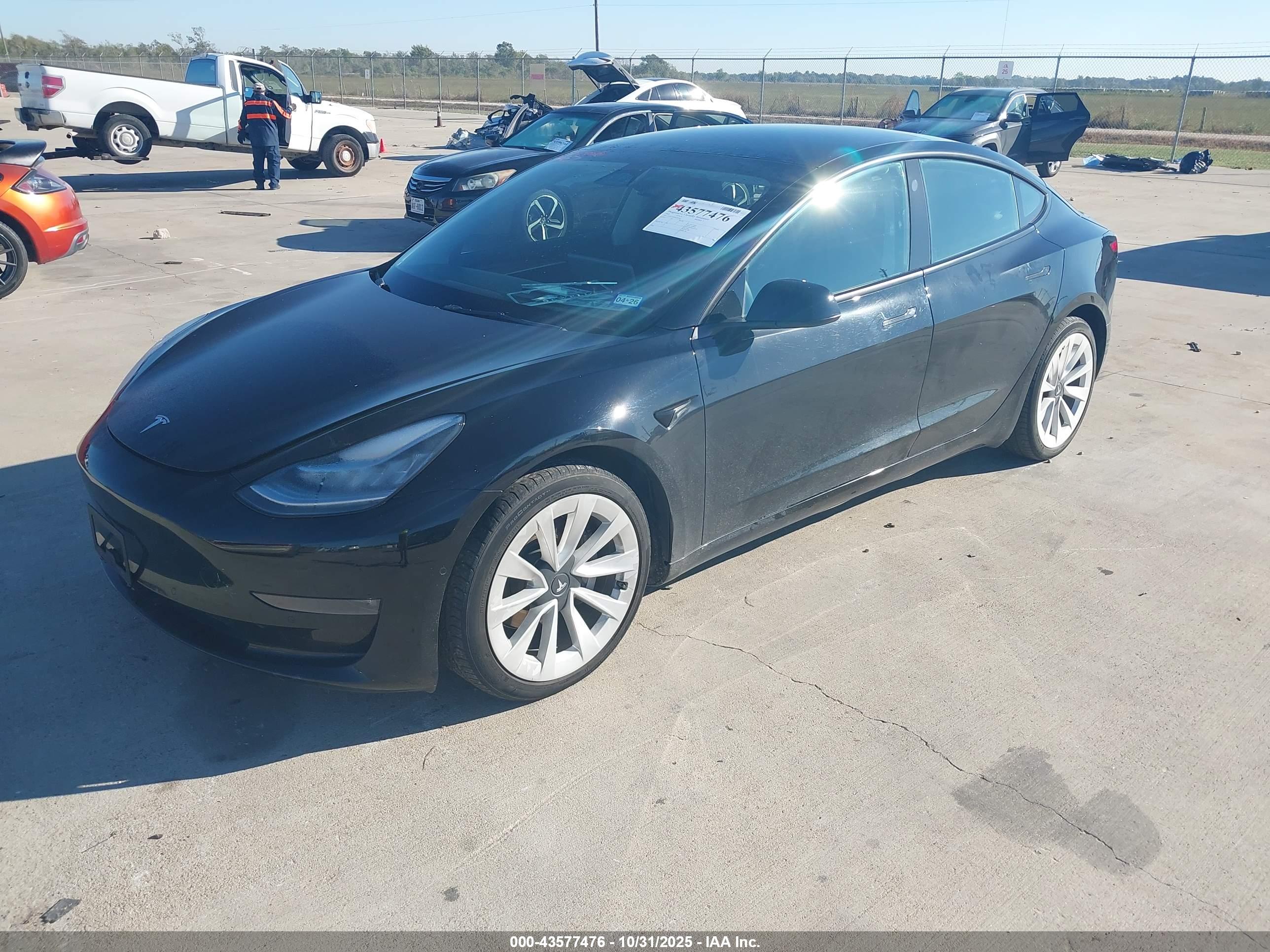 TESLA MODEL image 2