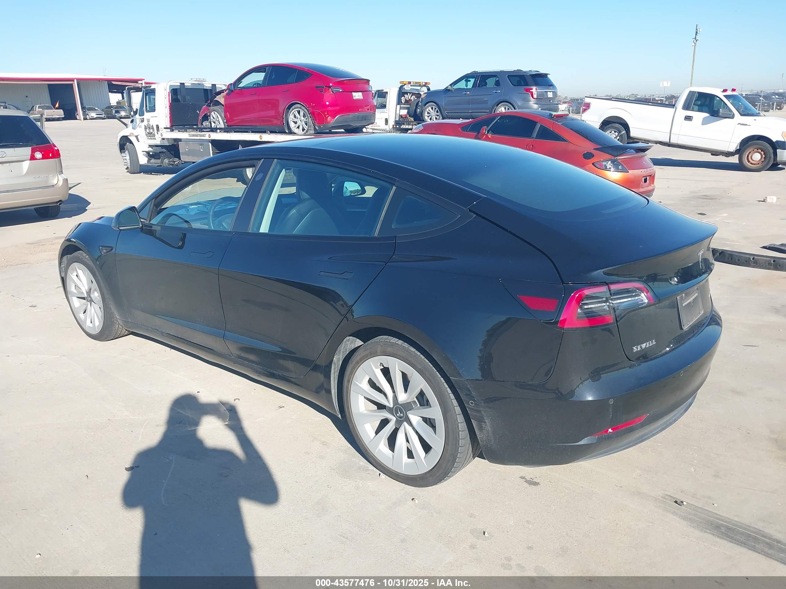 TESLA MODEL image 3
