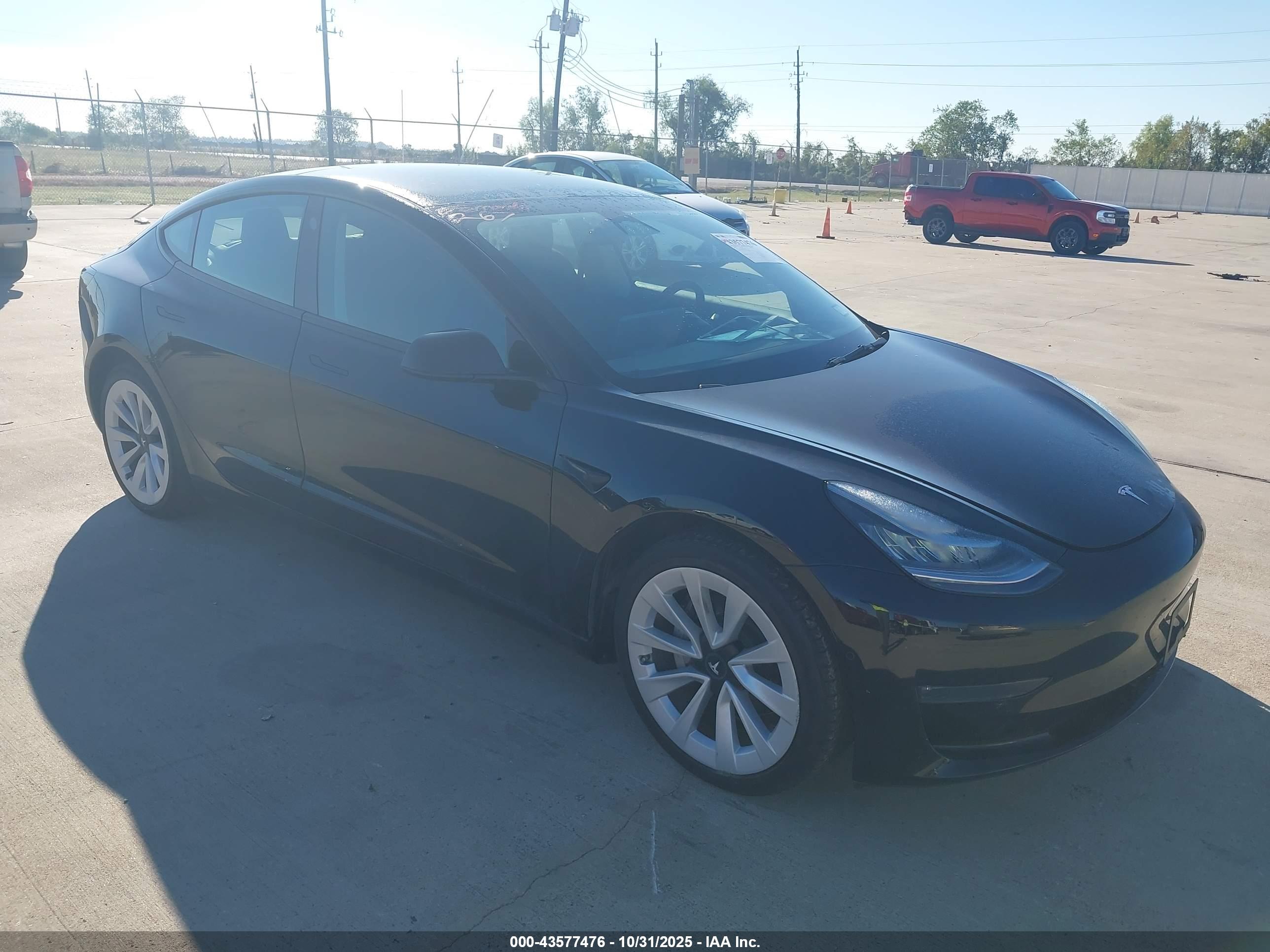 TESLA MODEL image 6