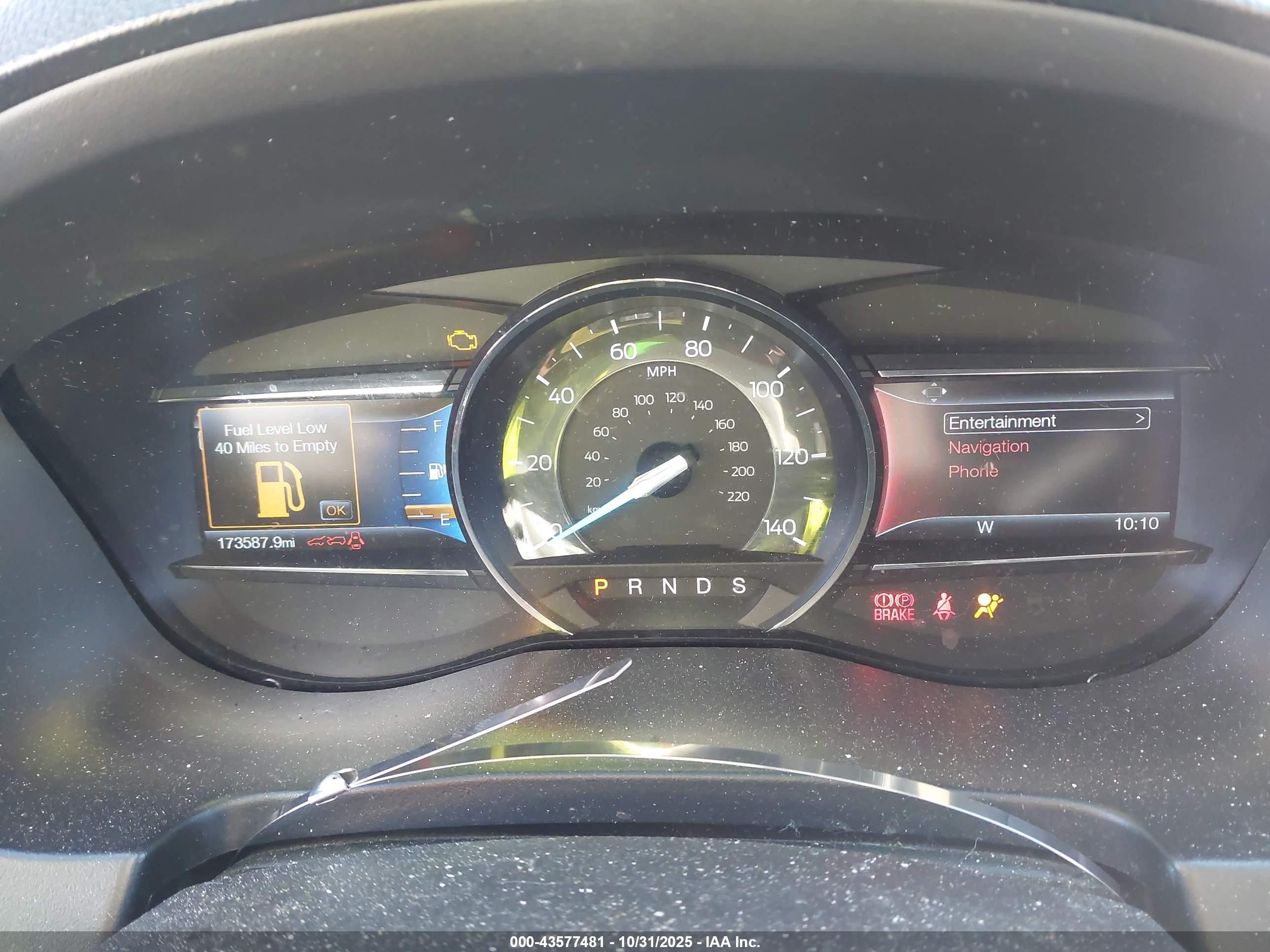 FORD EXPLORER image 7