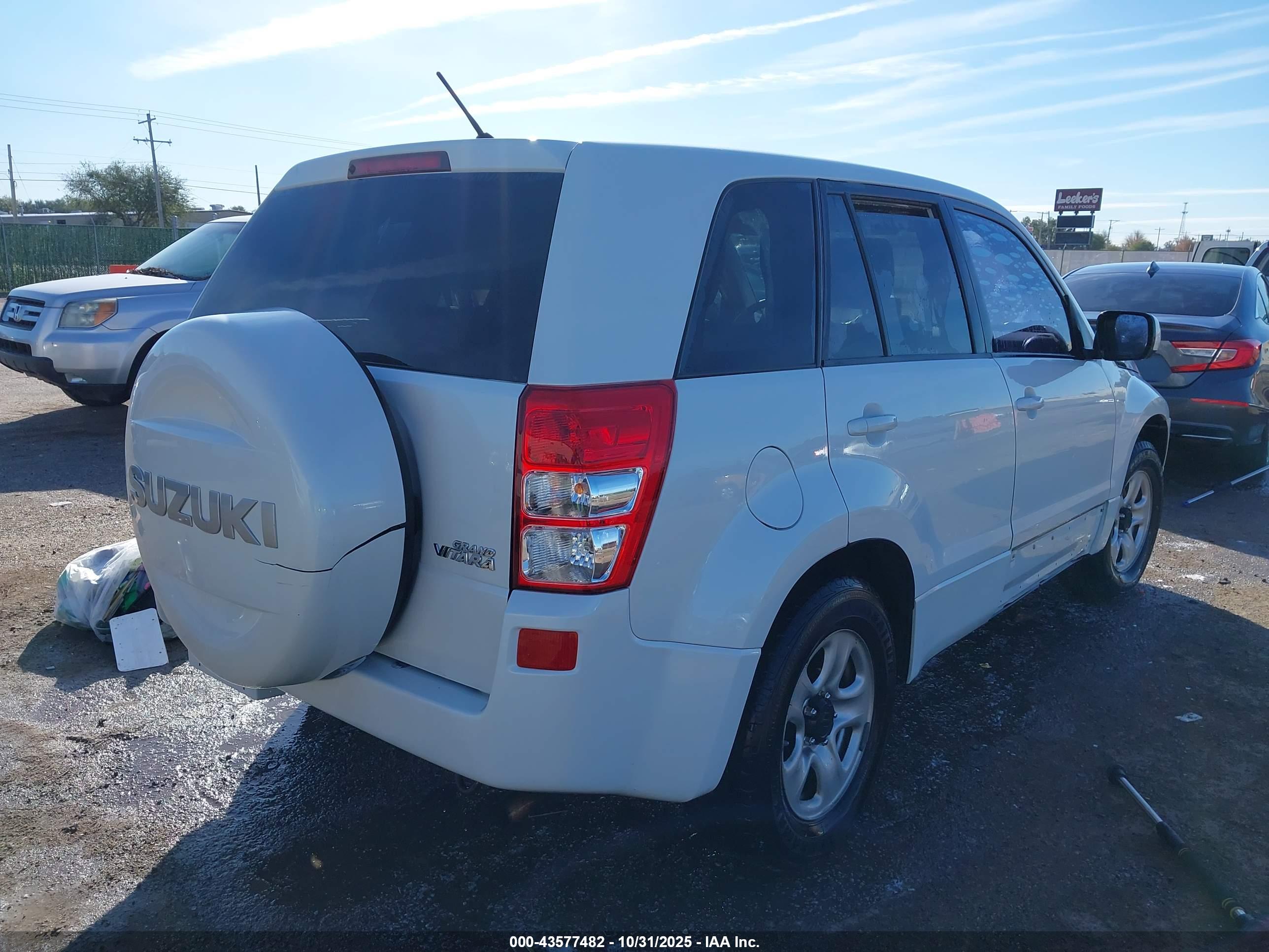 SUZUKI GRAND image 4