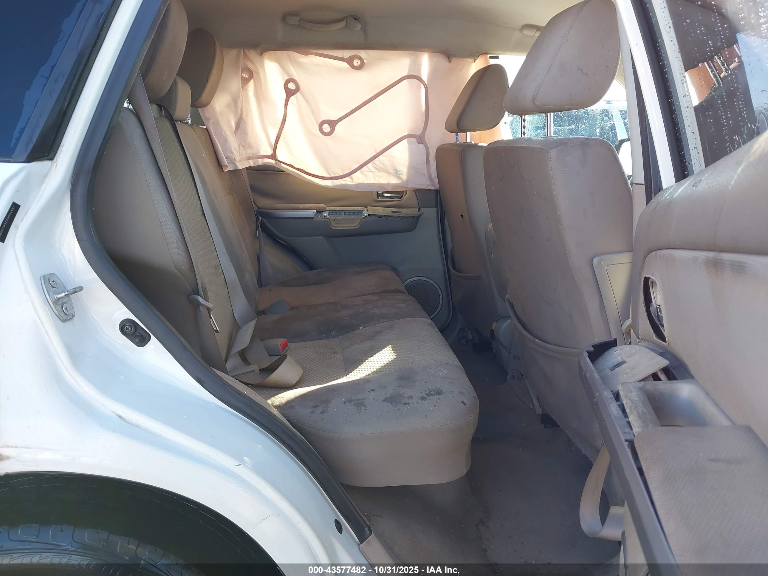 SUZUKI GRAND image 8