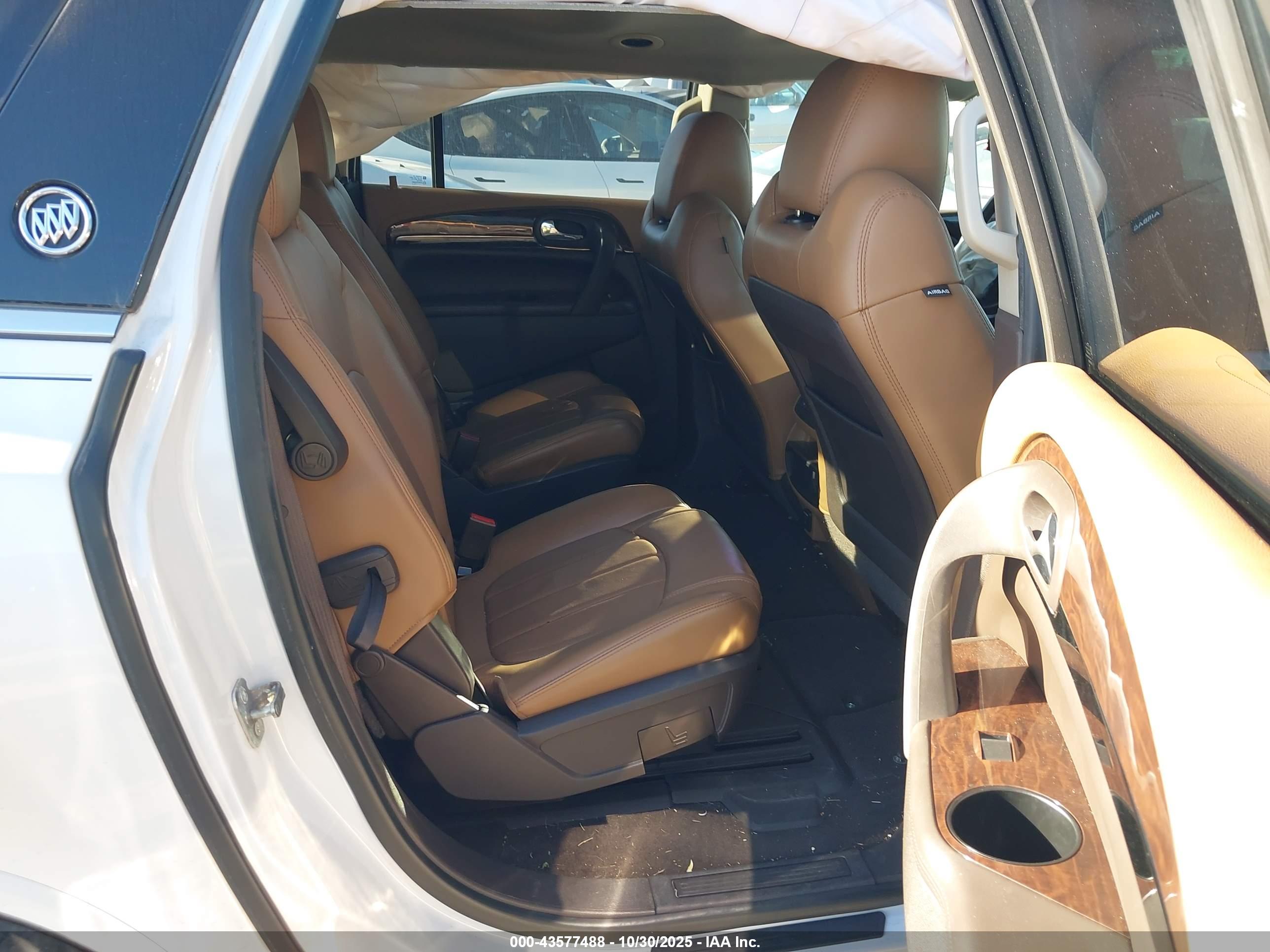 BUICK ENCLAVE image 8