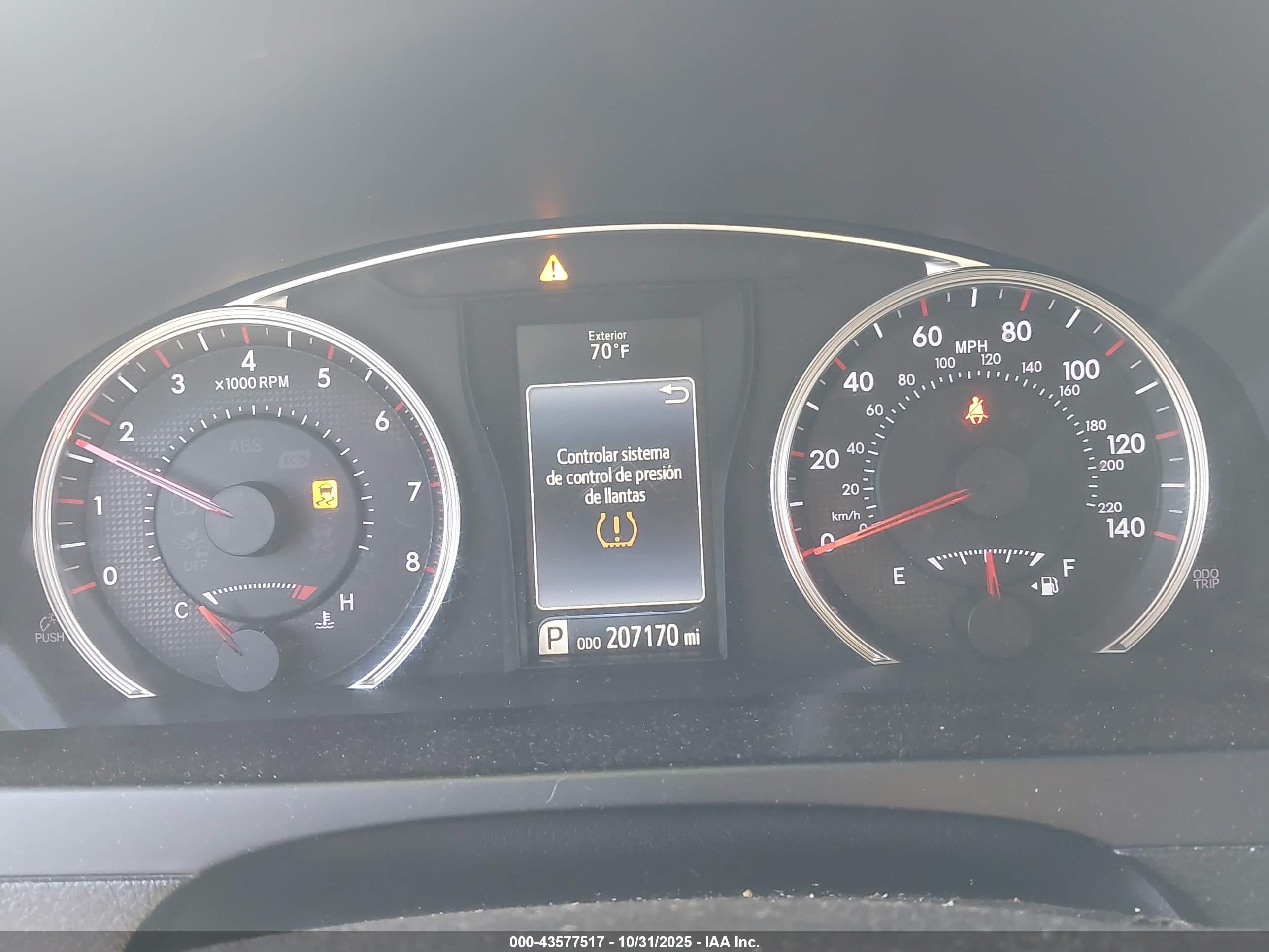 TOYOTA CAMRY image 7