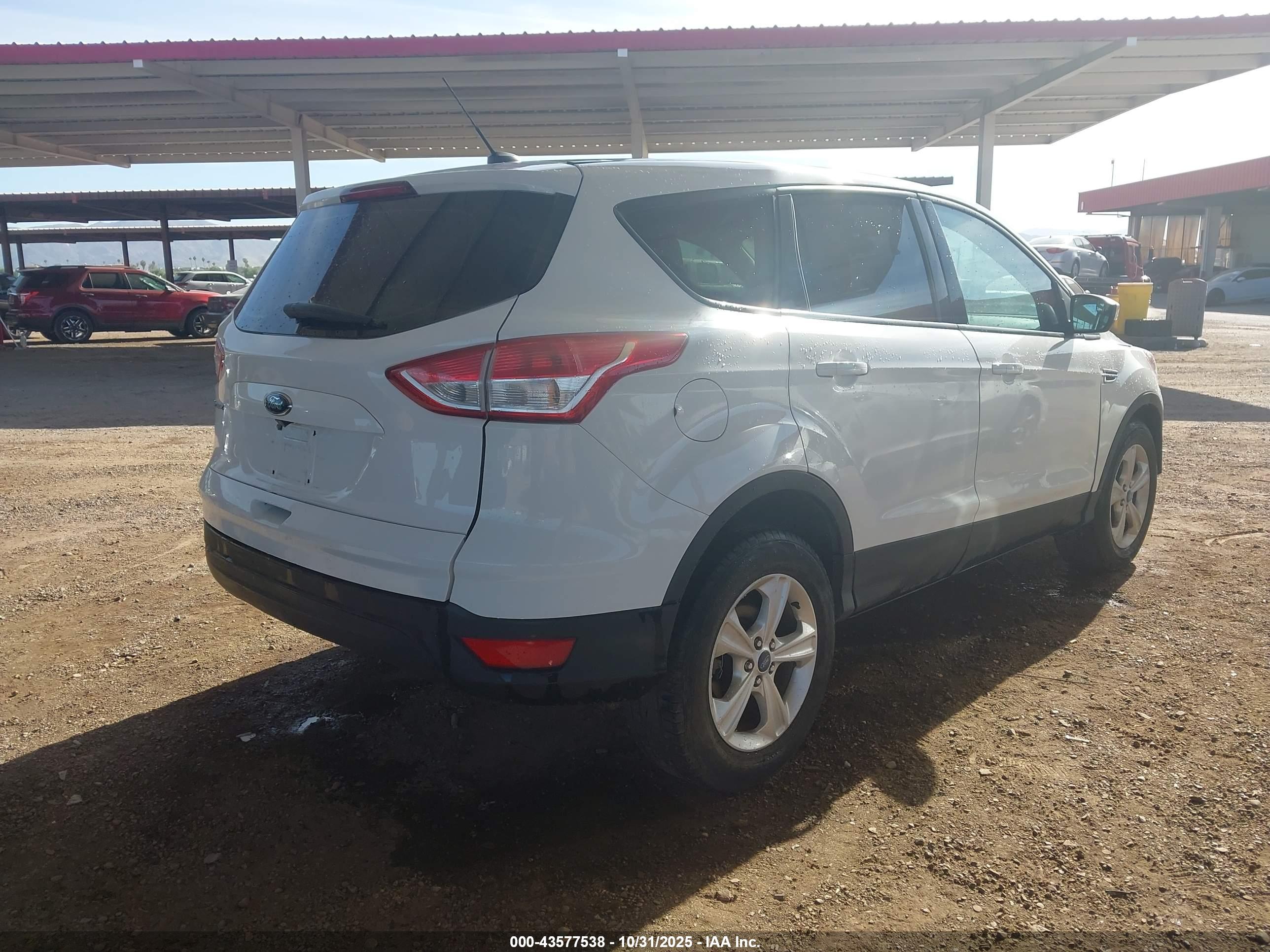 FORD ESCAPE image 4