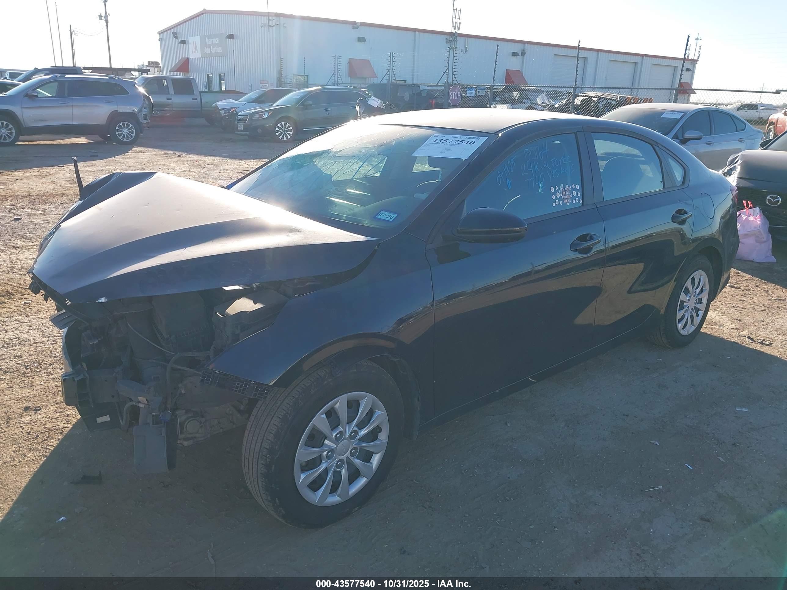 KIA FORTE image 2