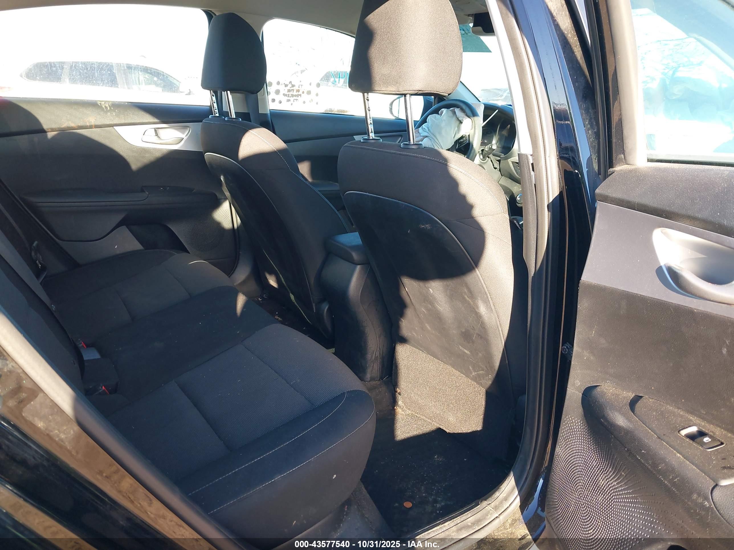 KIA FORTE image 8