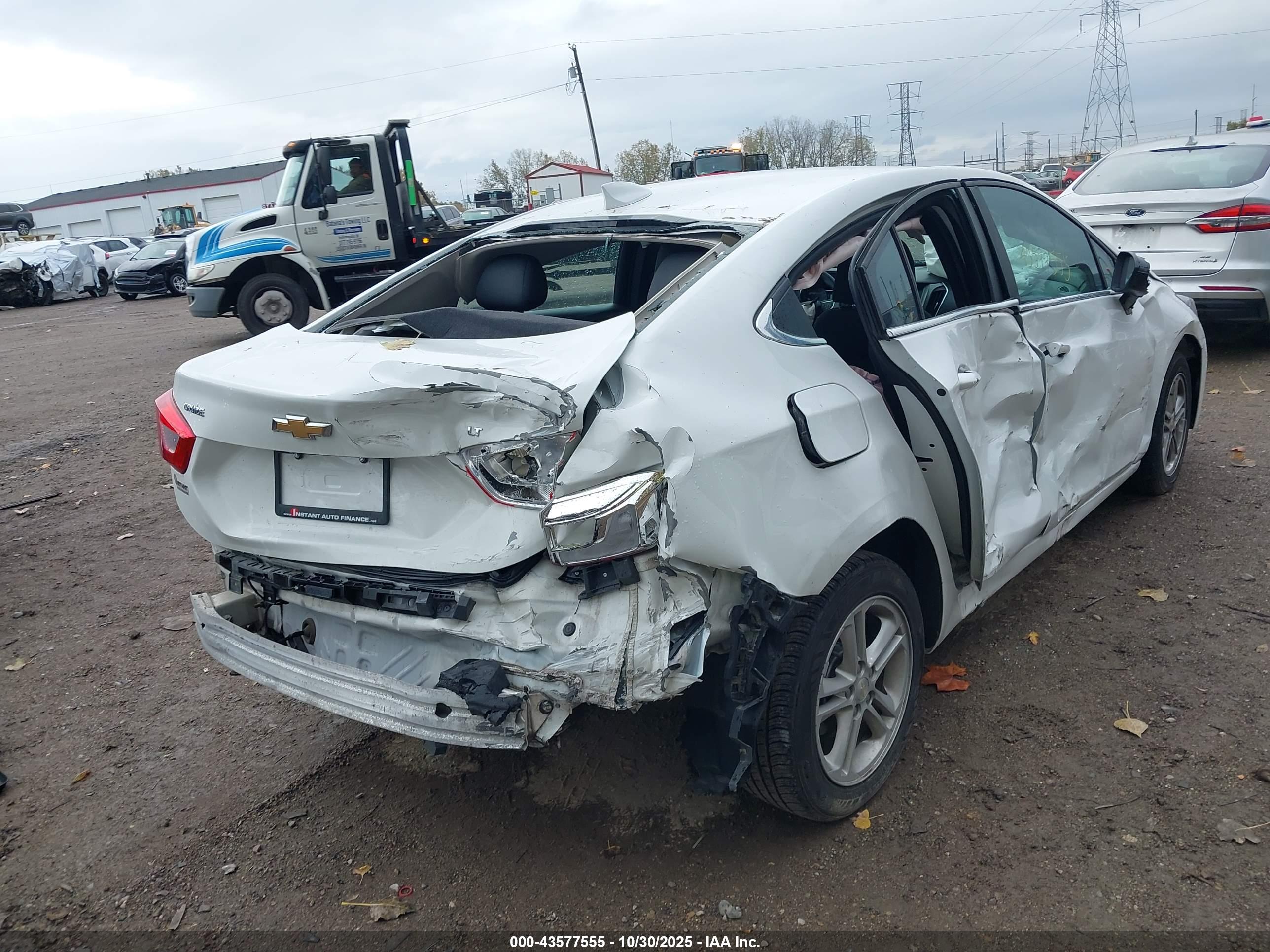 CHEVROLET CRUZE image 6