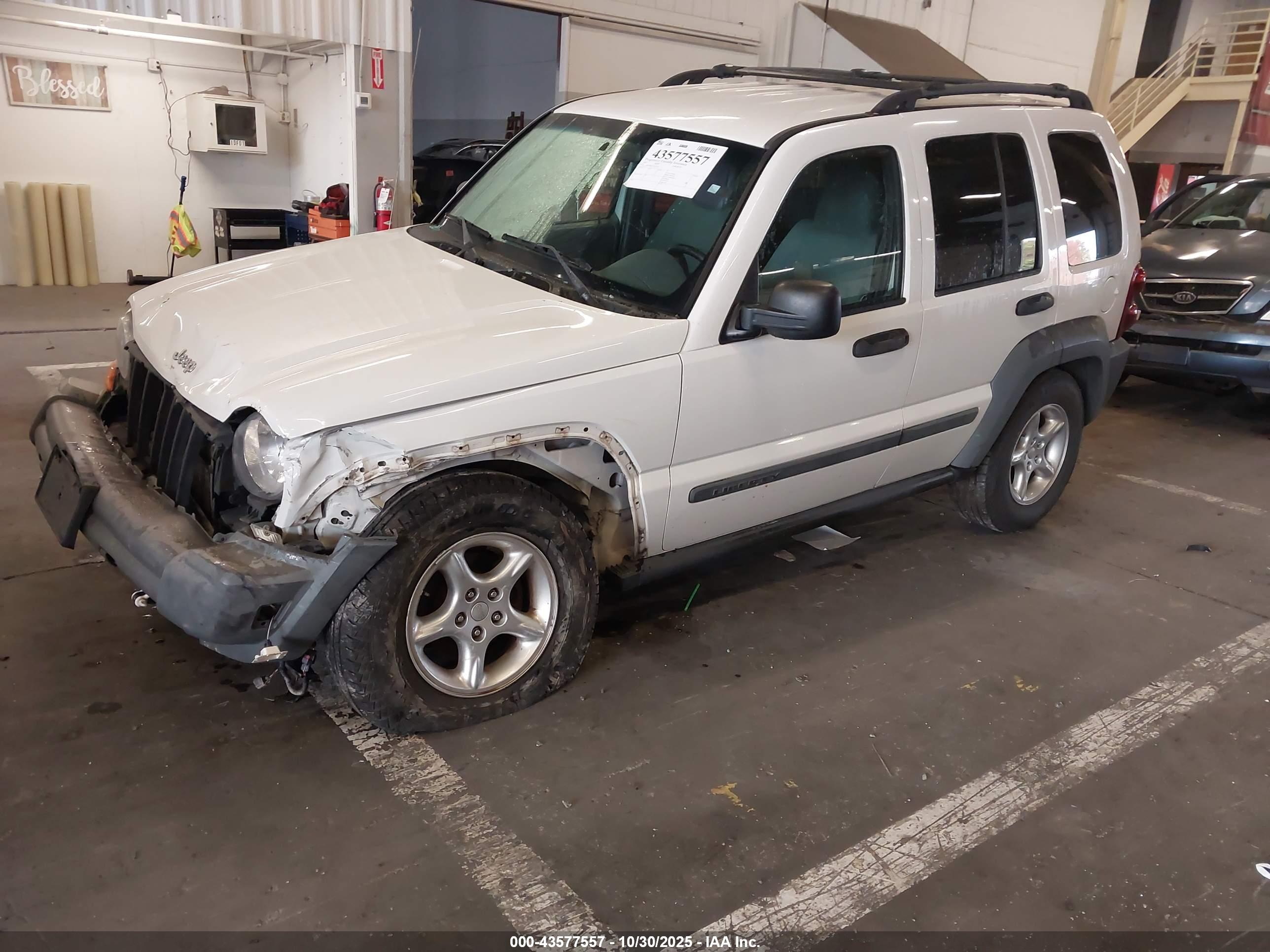 JEEP LIBERTY image 2