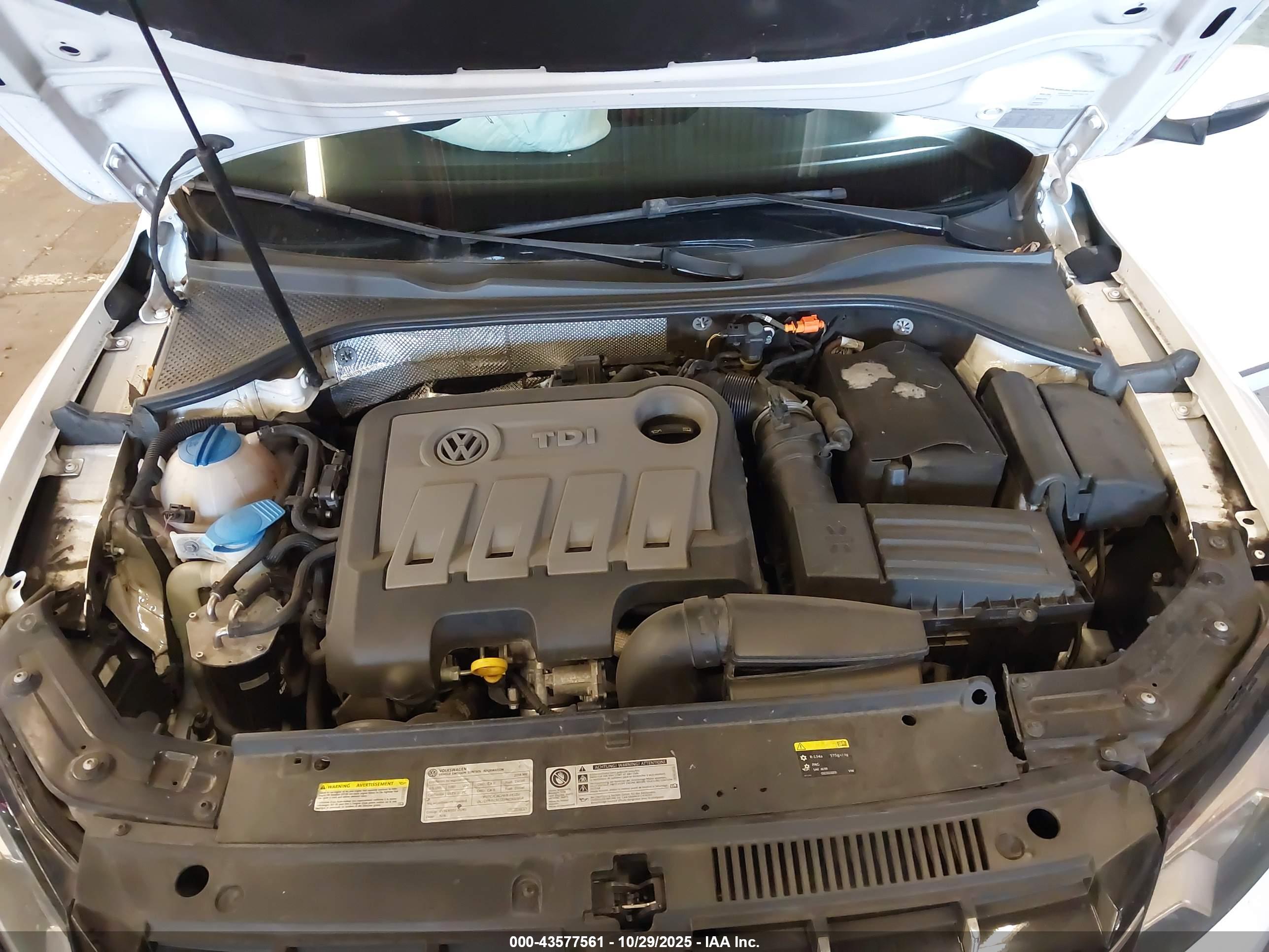 VOLKSWAGEN PASSAT image 10