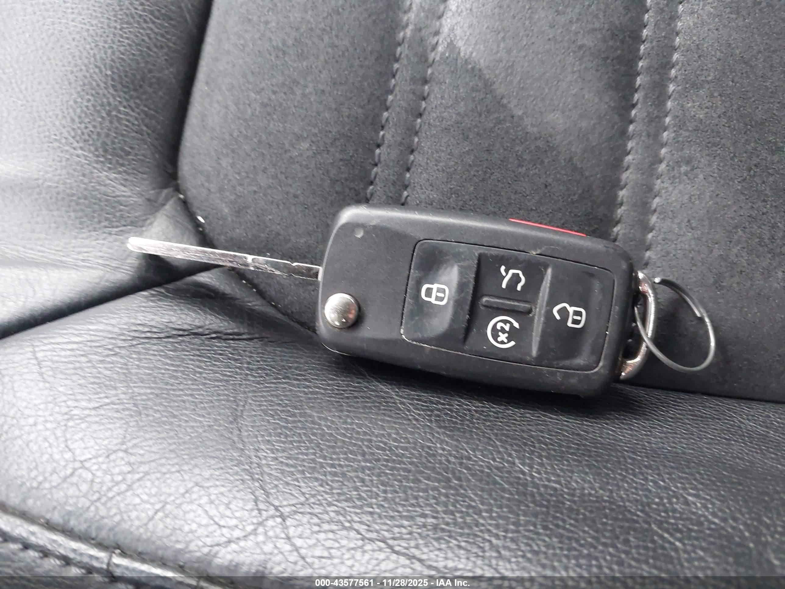 VOLKSWAGEN PASSAT image 11