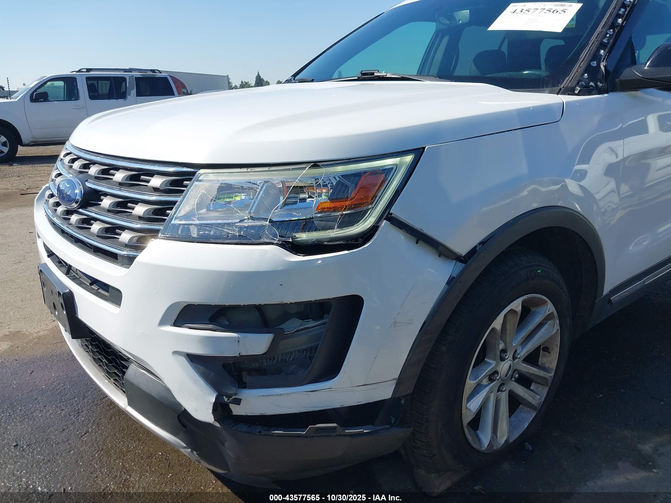 FORD EXPLORER image 6