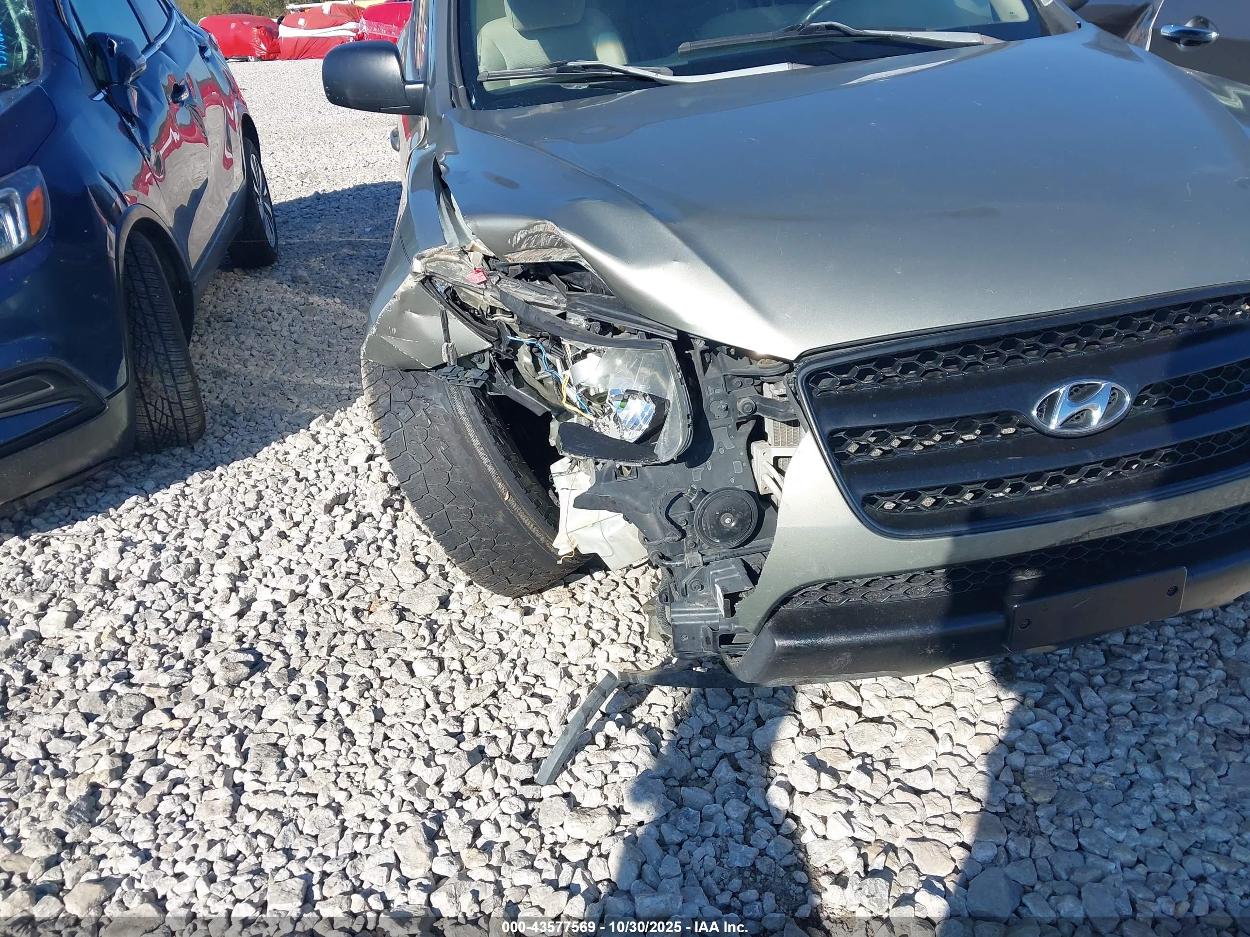 HYUNDAI SANTA image 6