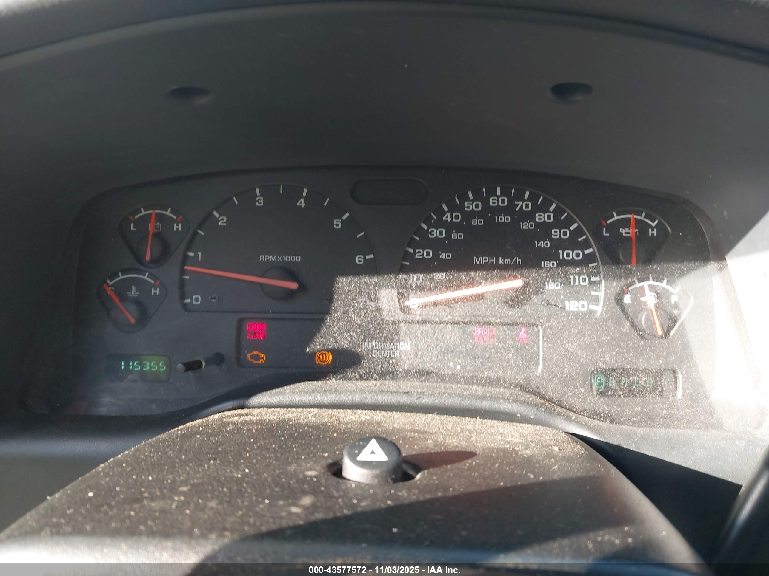 DODGE DAKOTA image 7