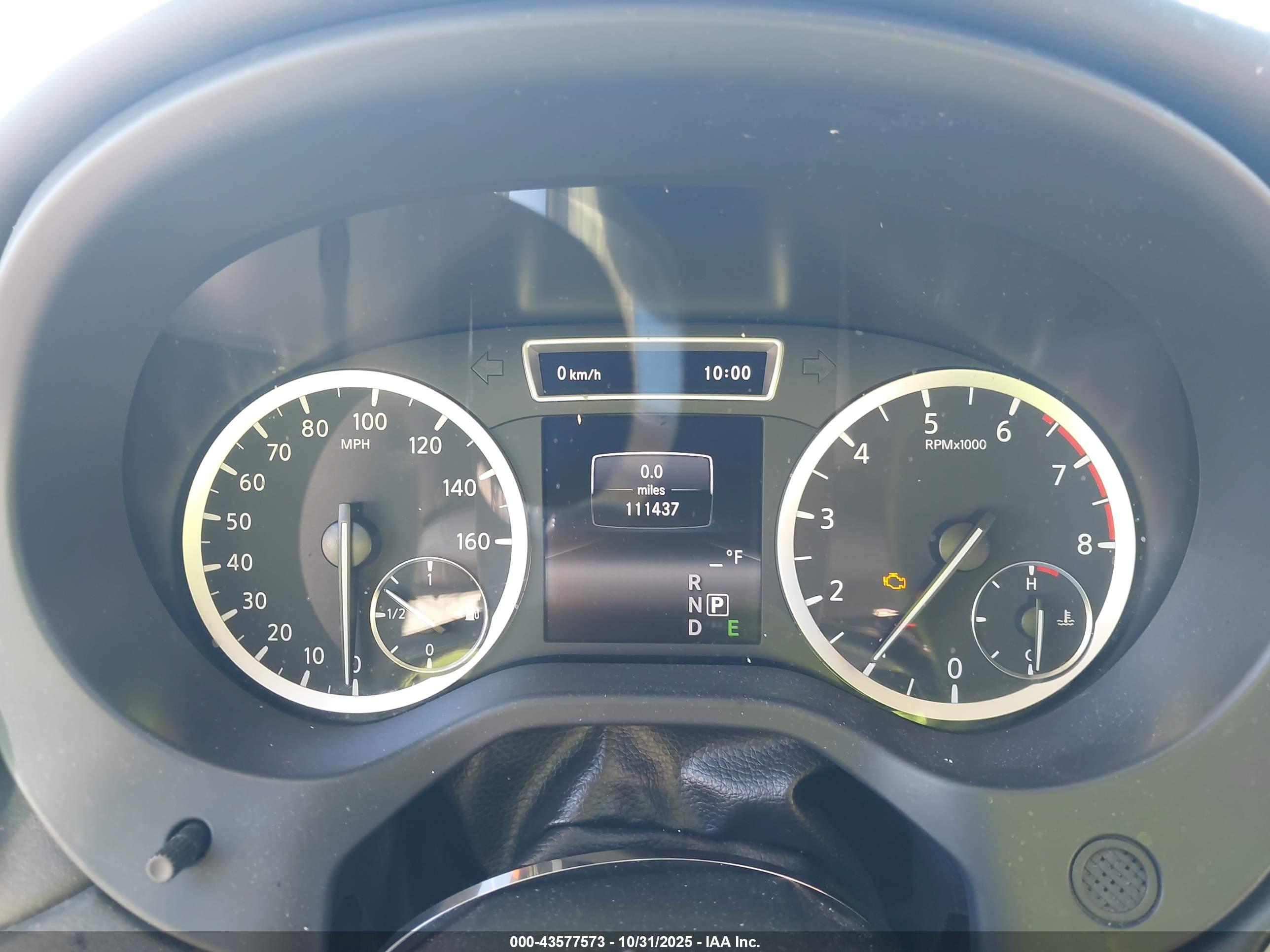 INFINITI QX30 image 7
