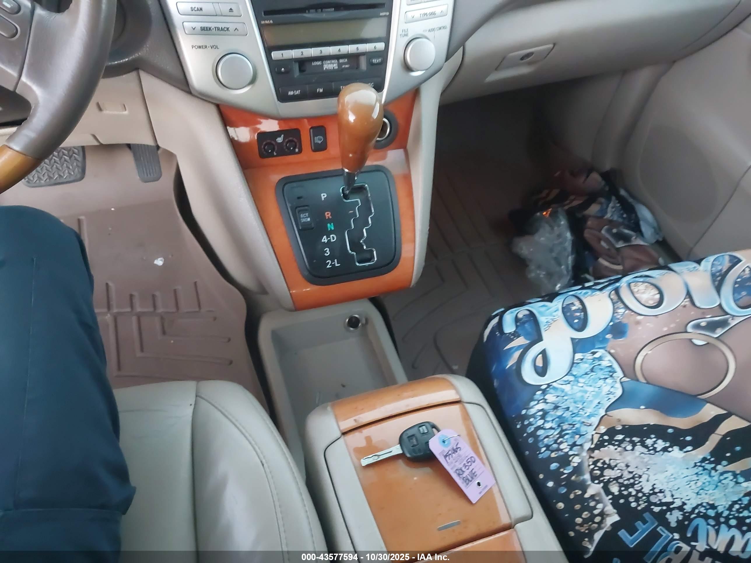 LEXUS RX image 11