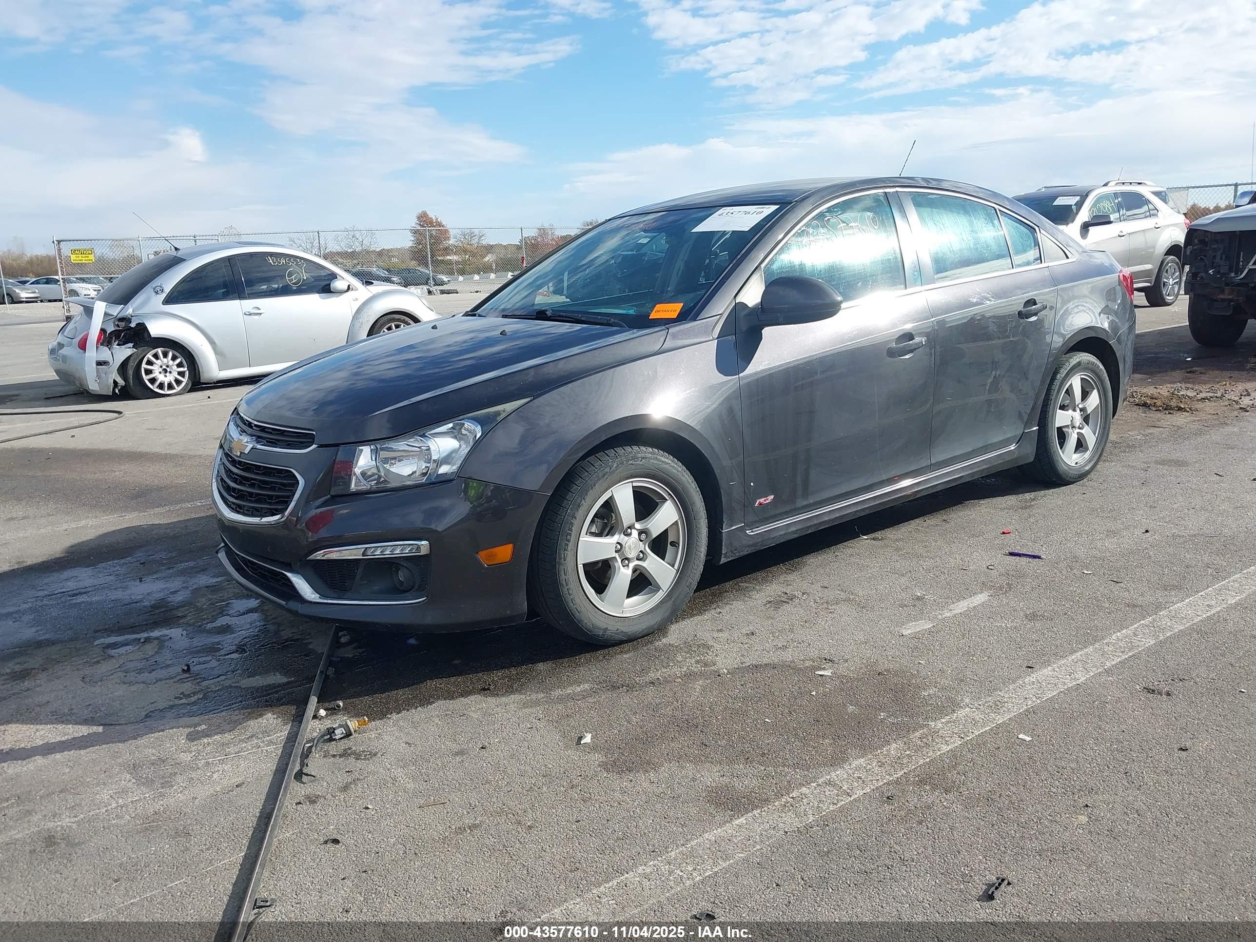 CHEVROLET CRUZE image 2