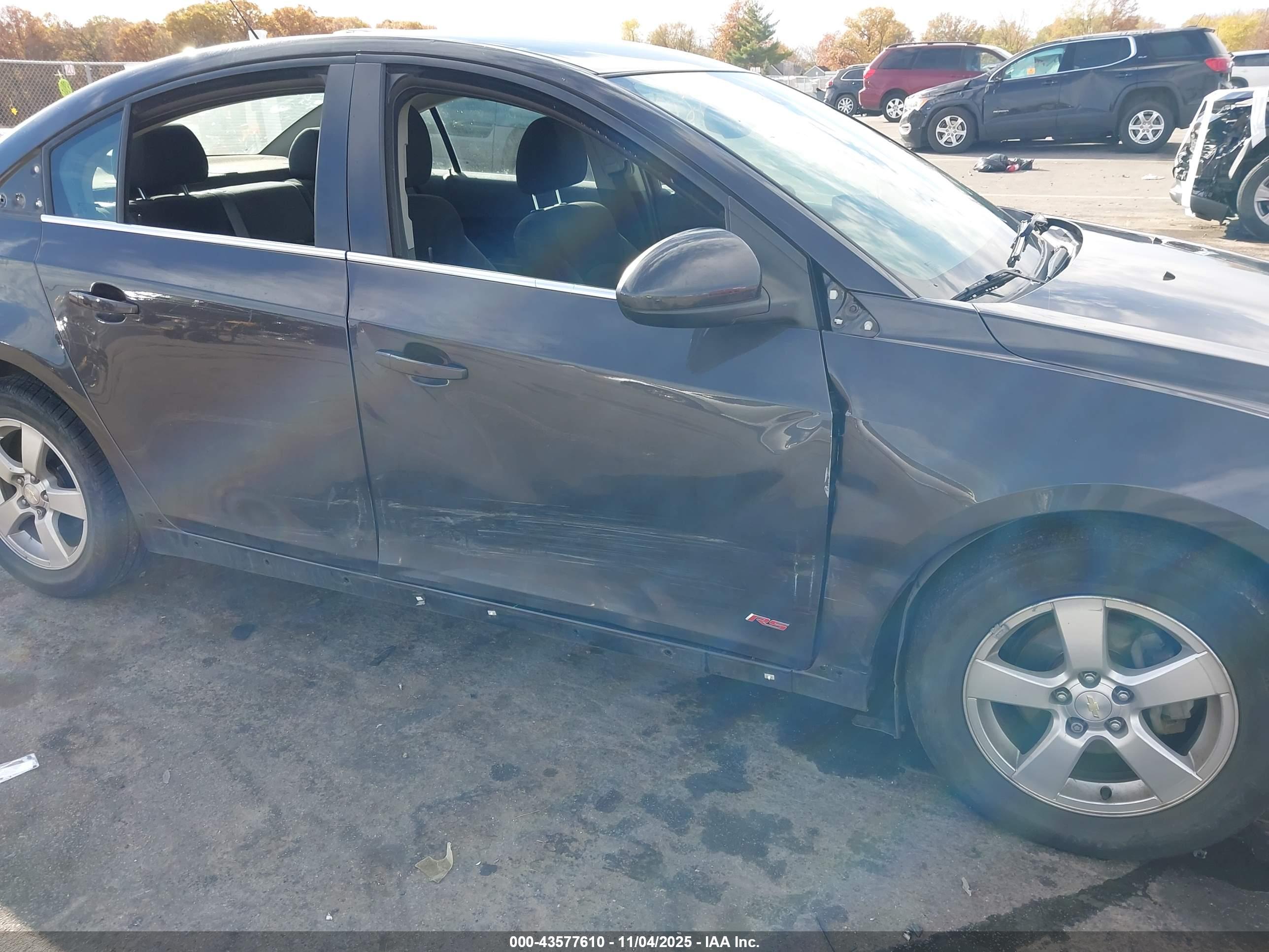 CHEVROLET CRUZE image 6