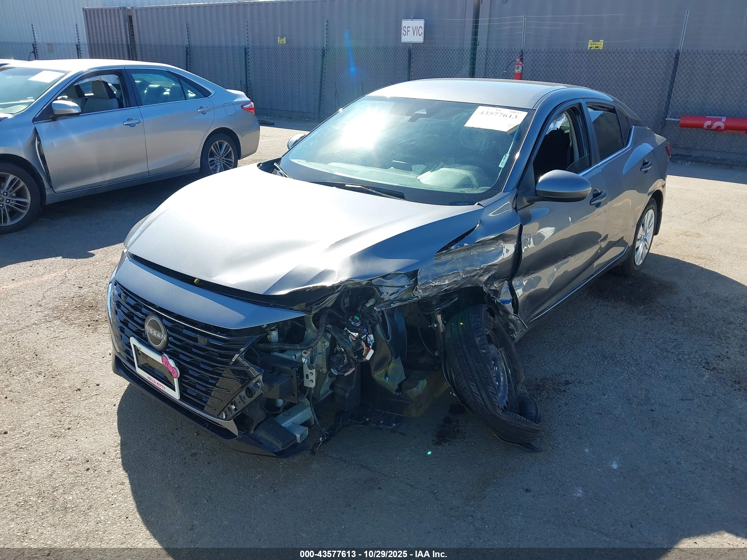 NISSAN SENTRA image 6