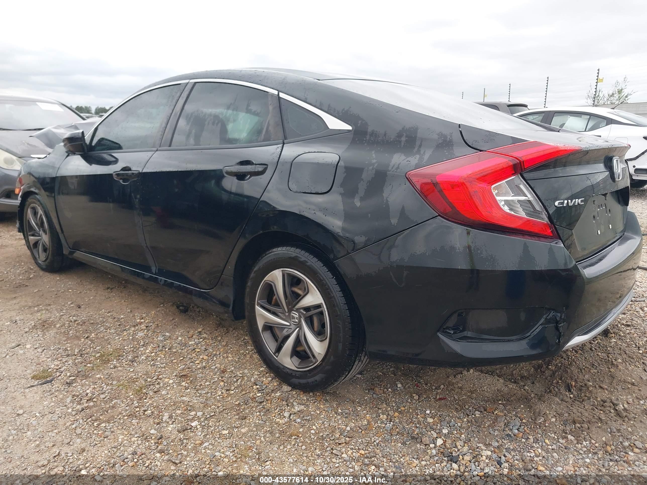 HONDA CIVIC image 3