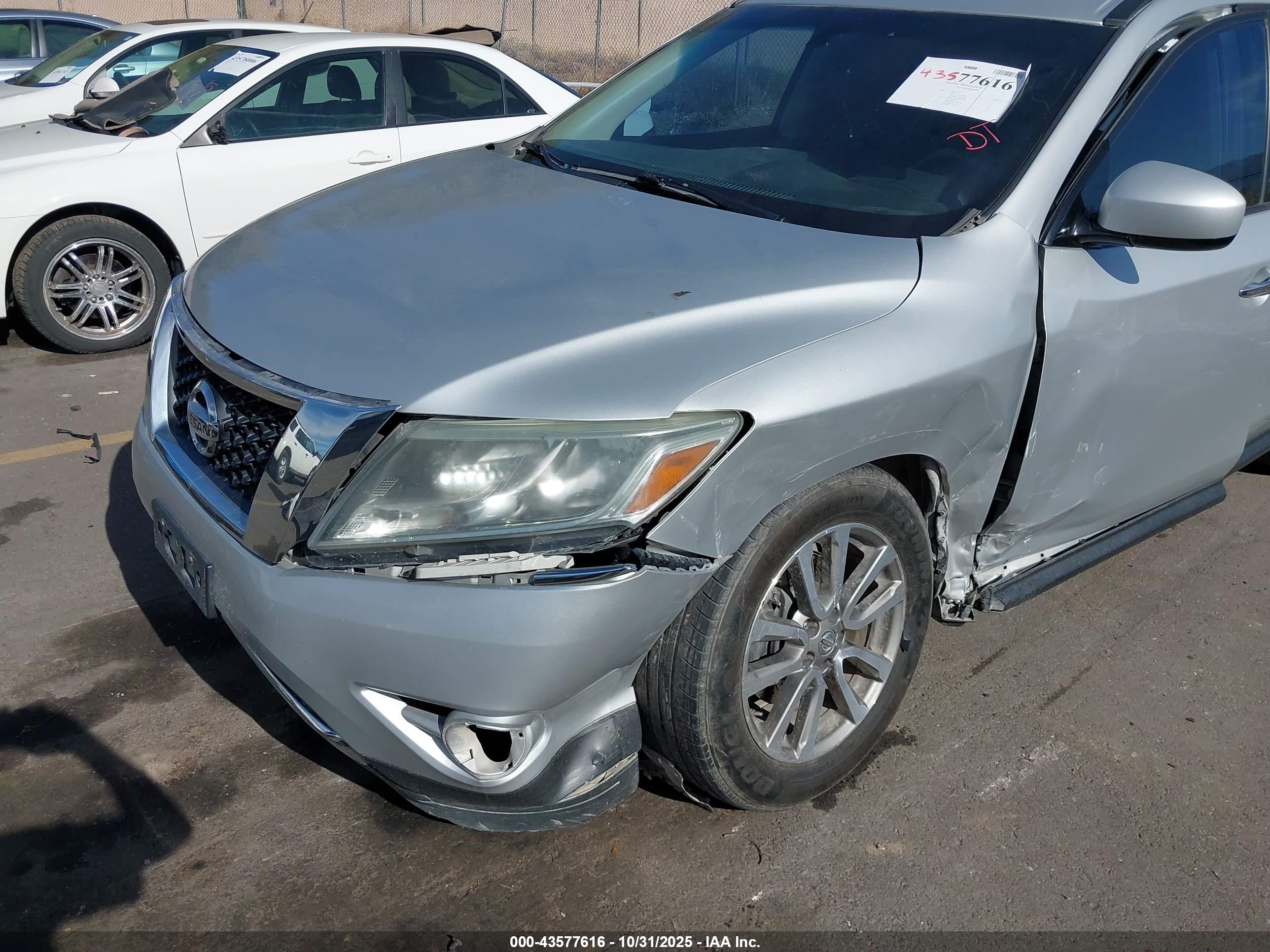 NISSAN PATHFINDER image 6