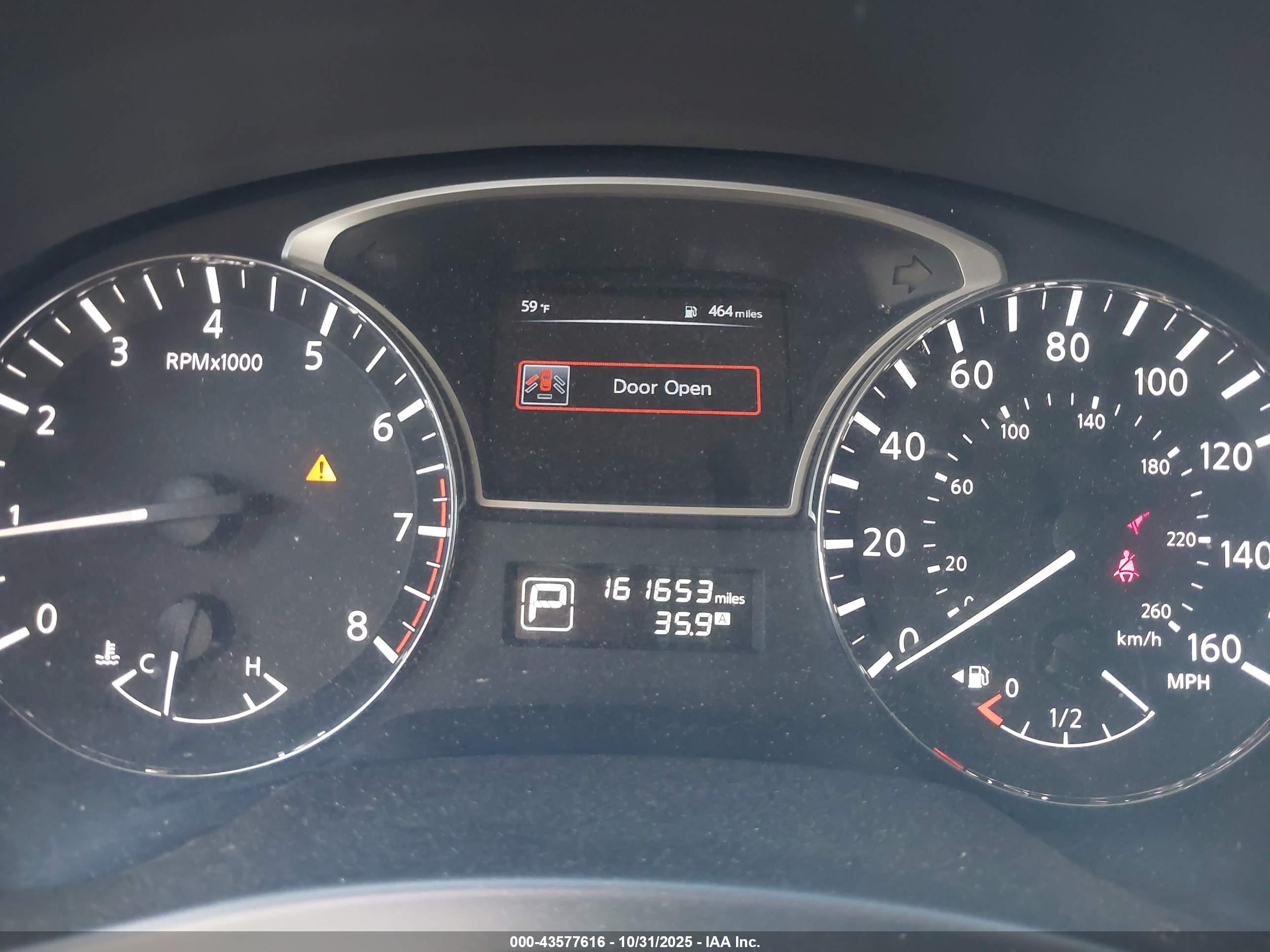 NISSAN PATHFINDER image 7