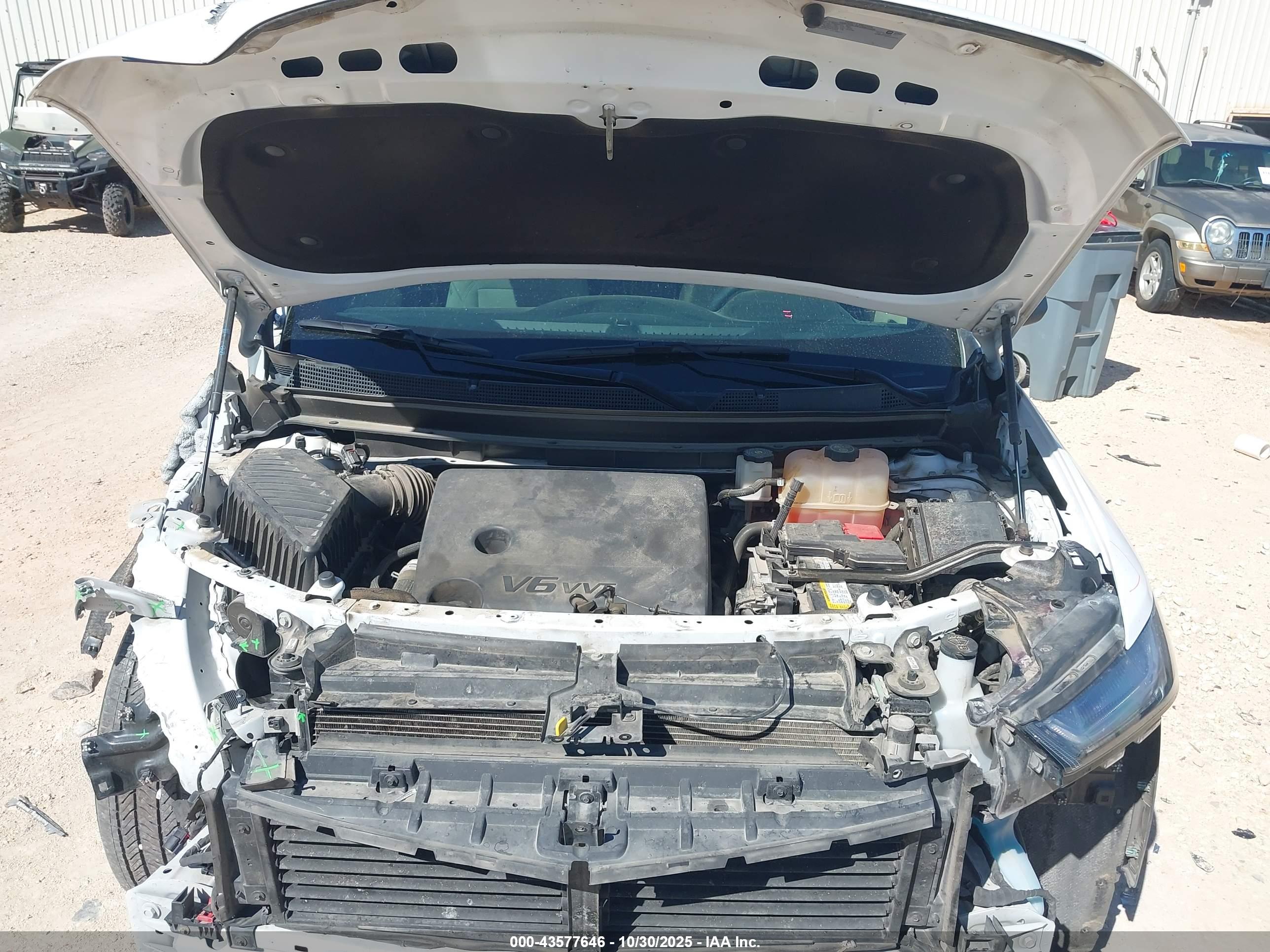 CHEVROLET TRAVERSE image 10