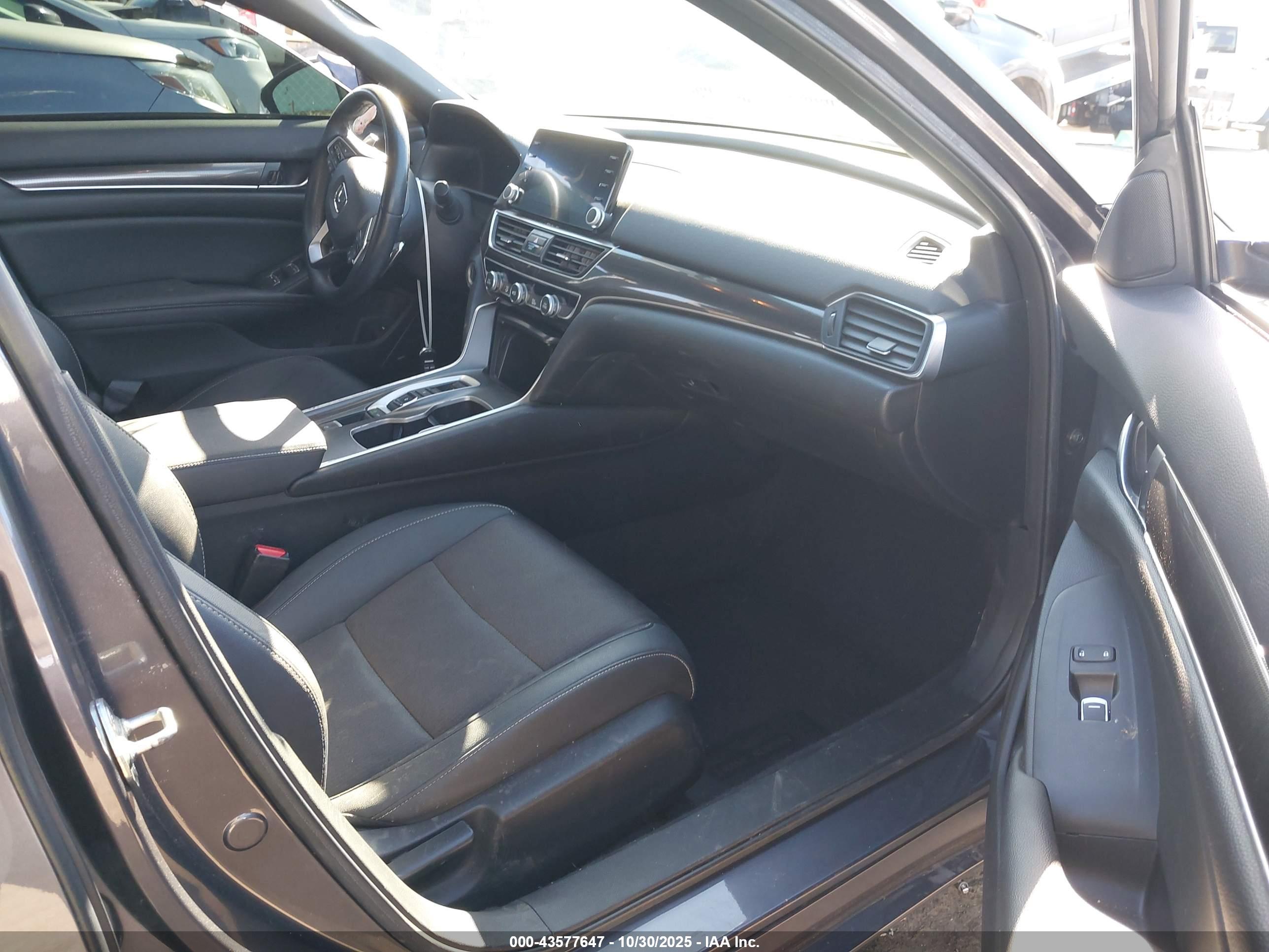 HONDA ACCORD image 5