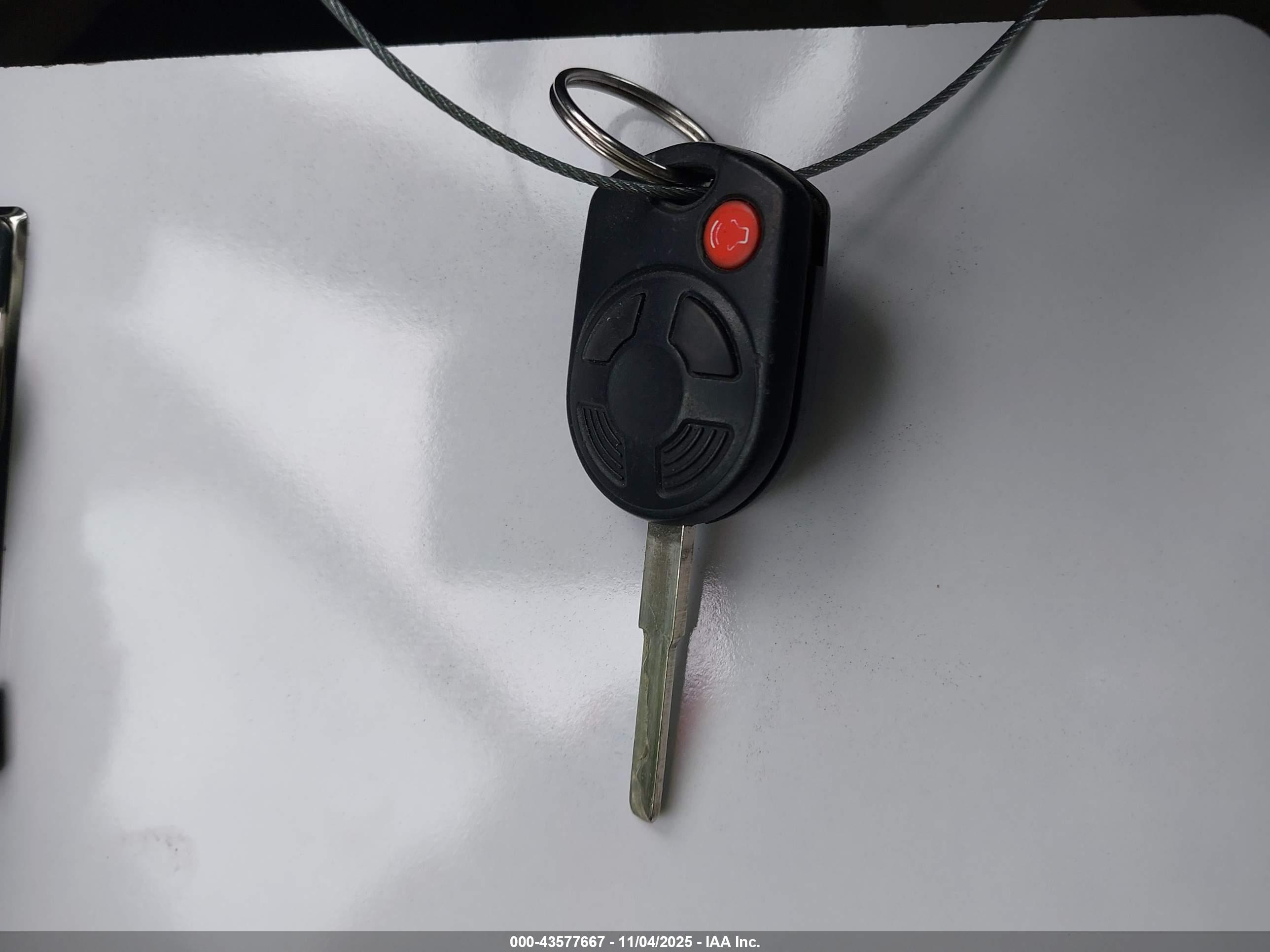 FORD ESCAPE image 11