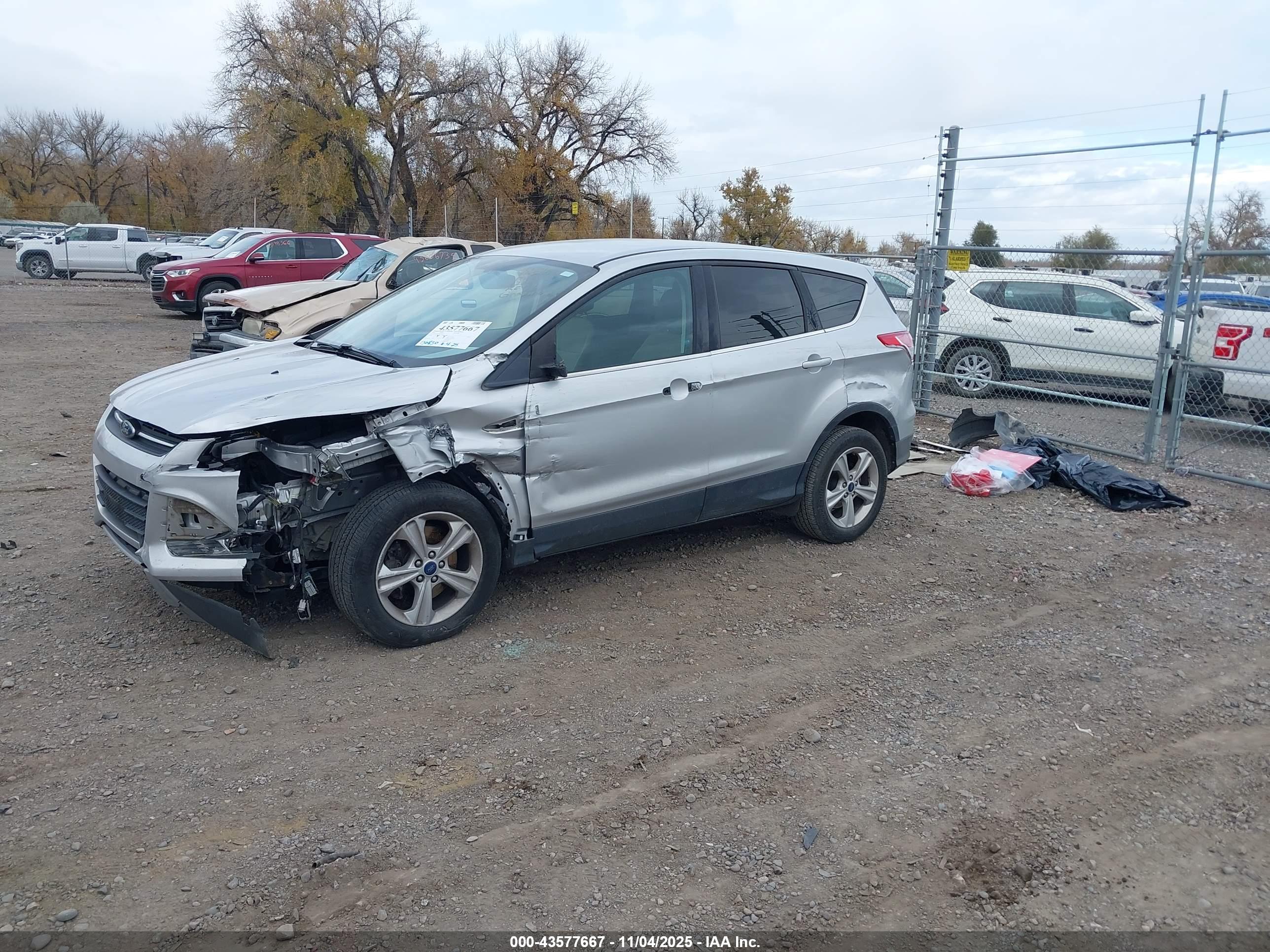 FORD ESCAPE image 2