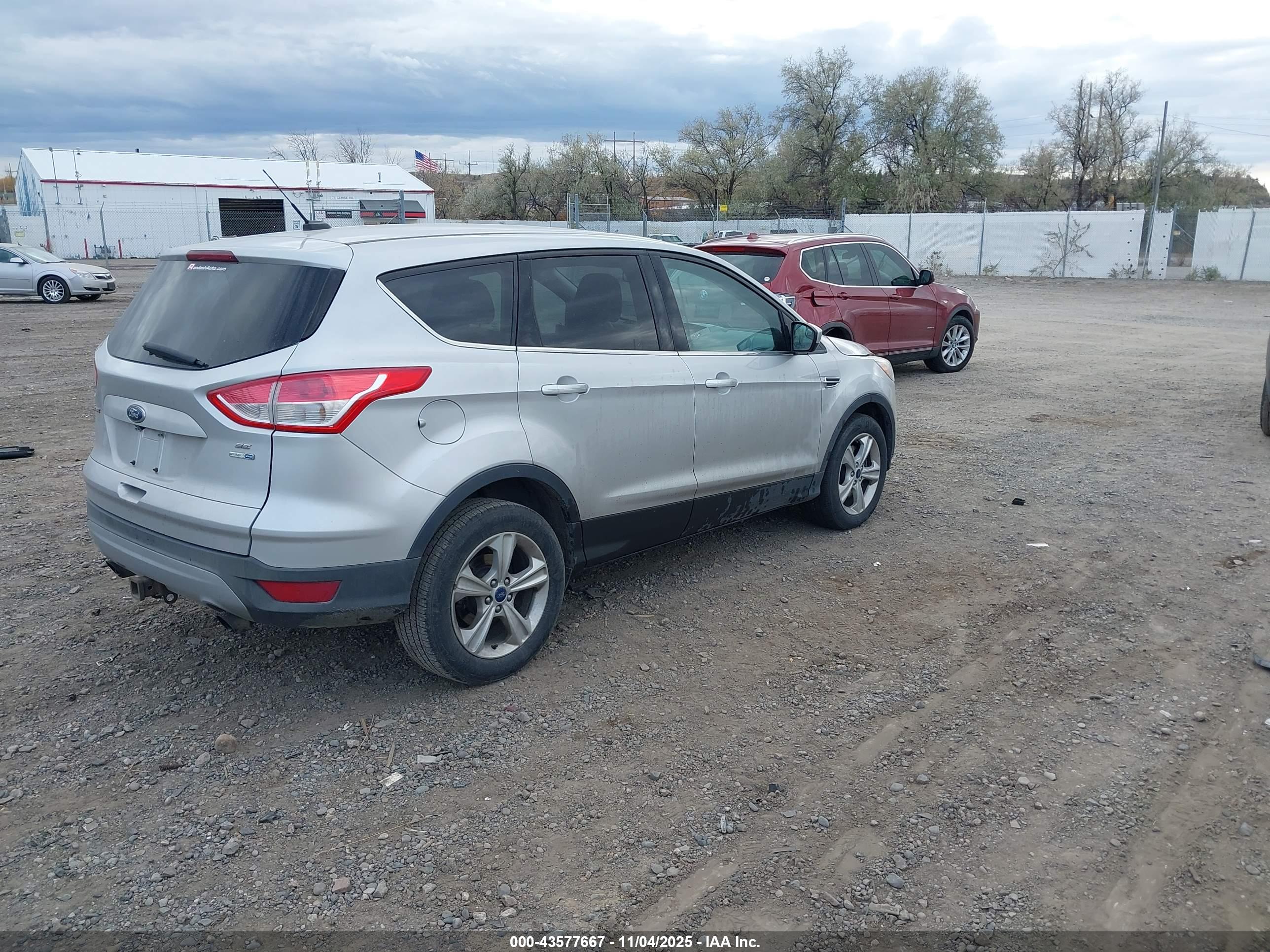 FORD ESCAPE image 4