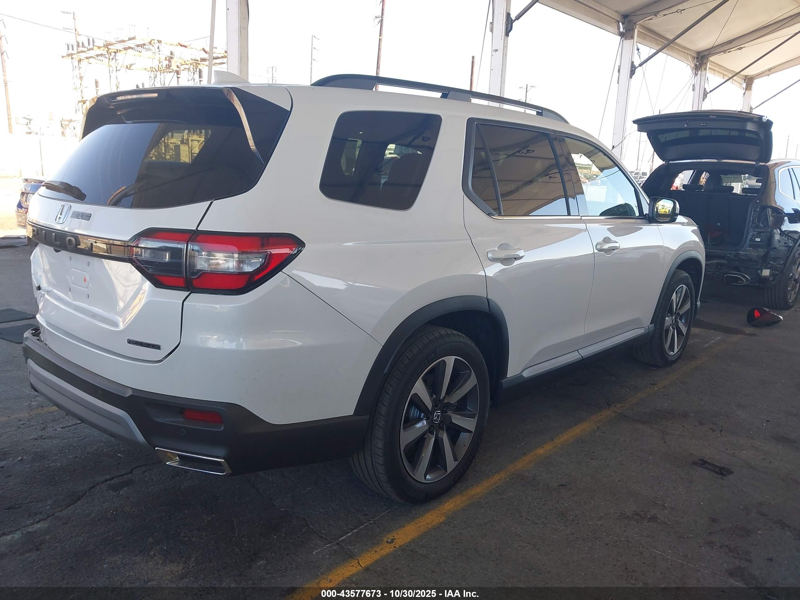 HONDA PILOT image 4
