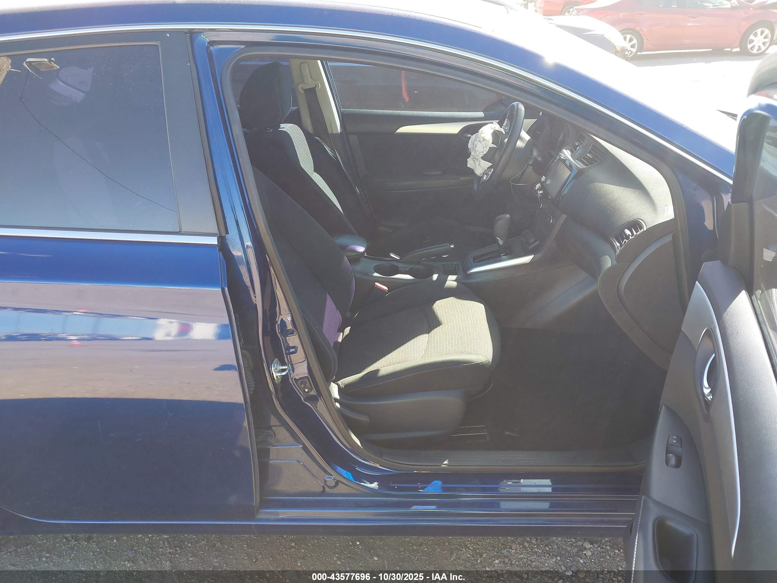 NISSAN SENTRA image 5