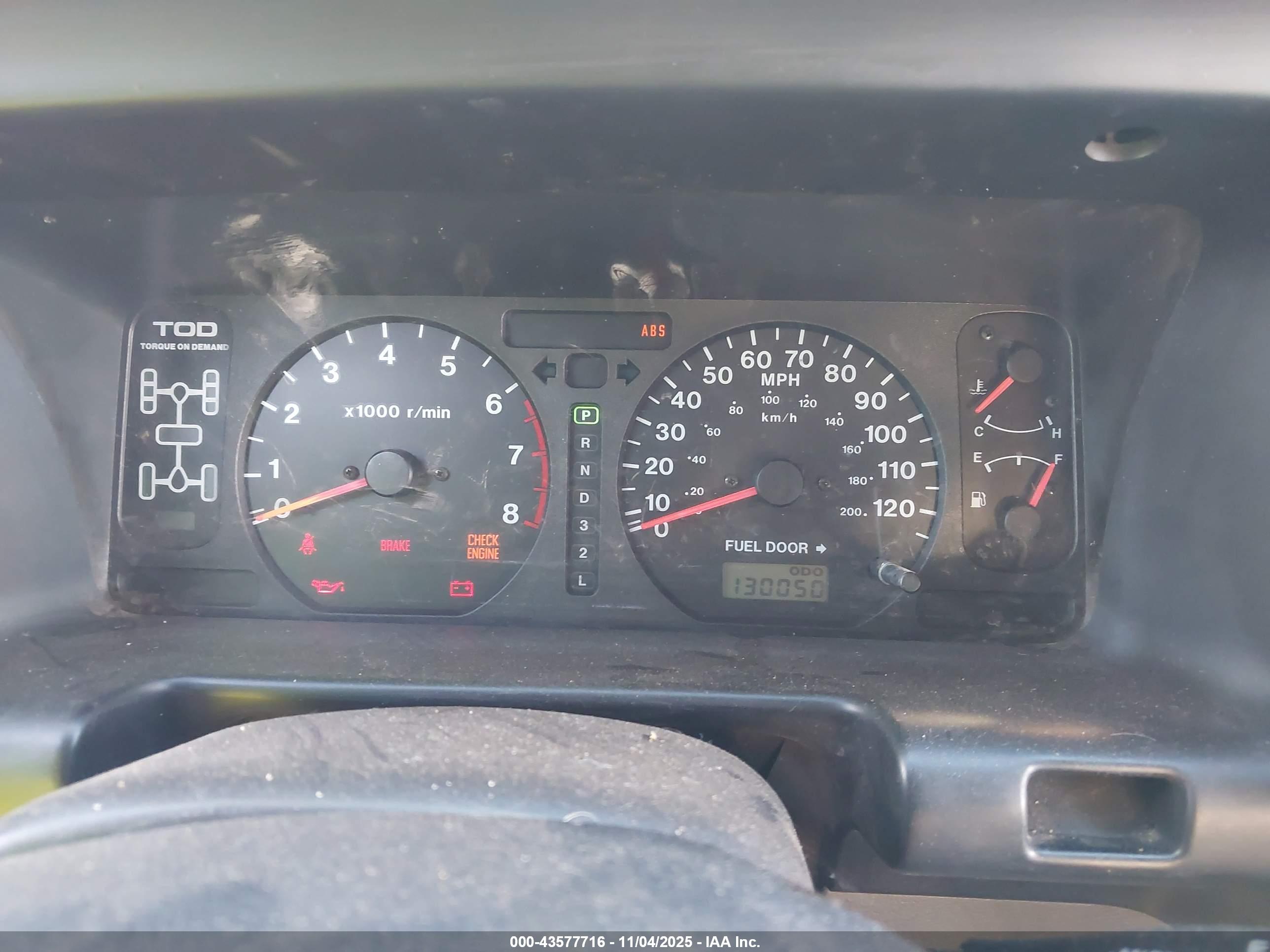 ISUZU TROOPER image 7