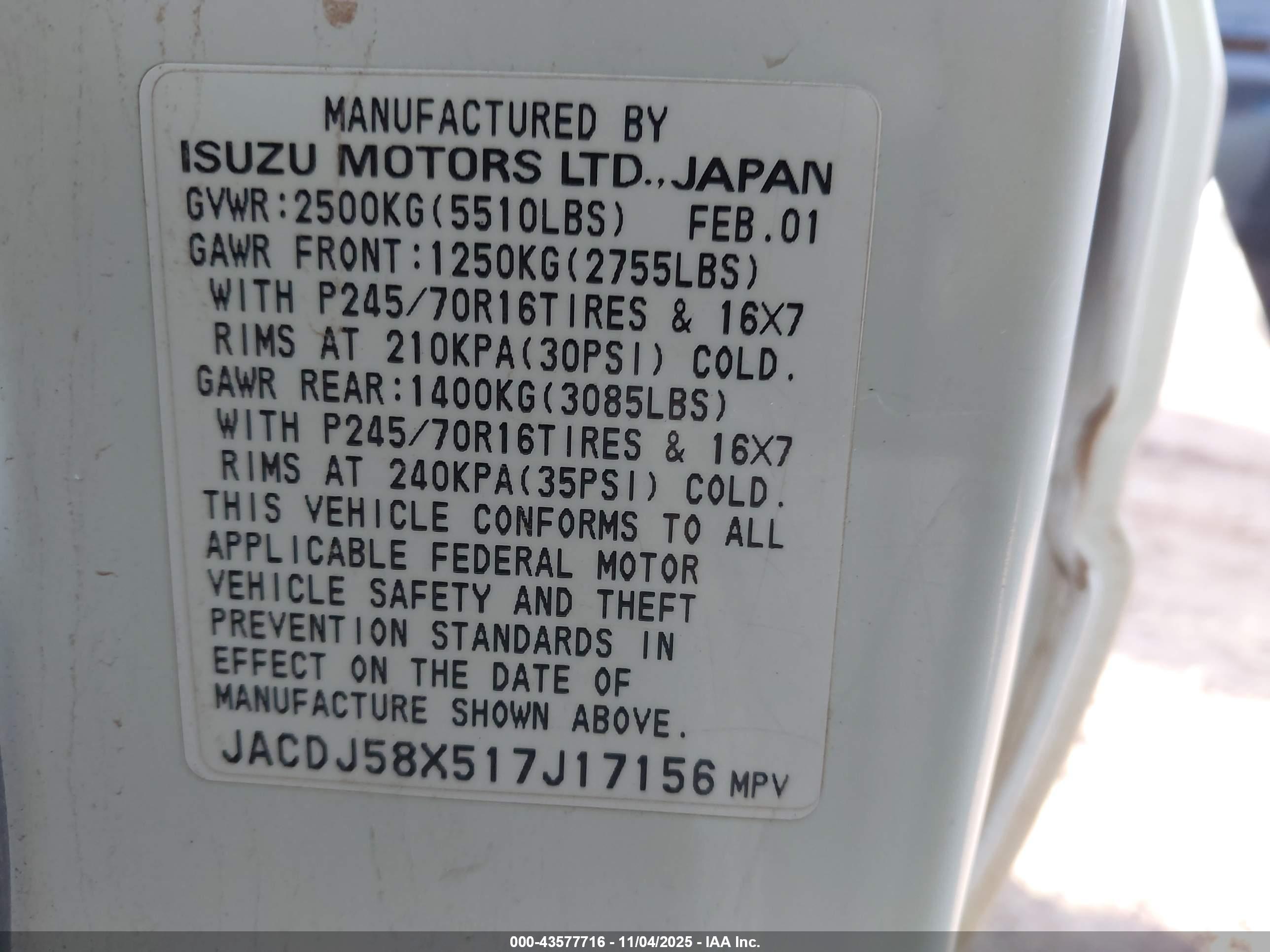 ISUZU TROOPER image 9
