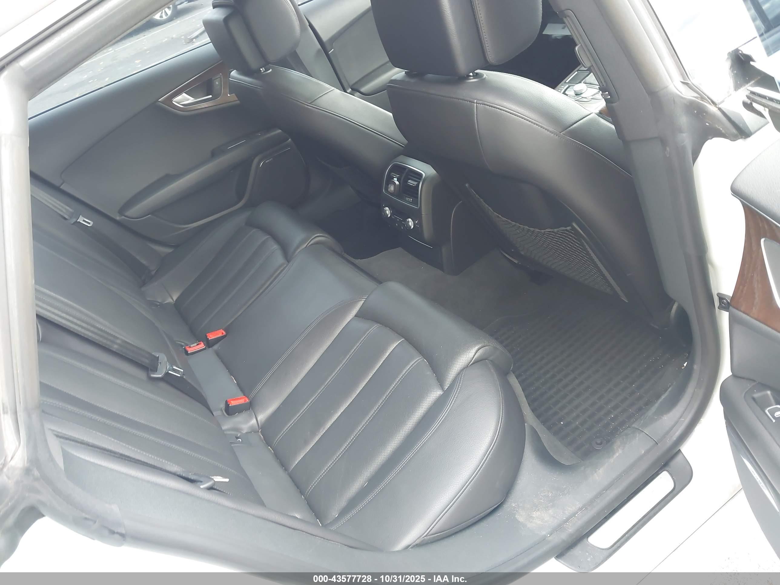 AUDI A7 image 8