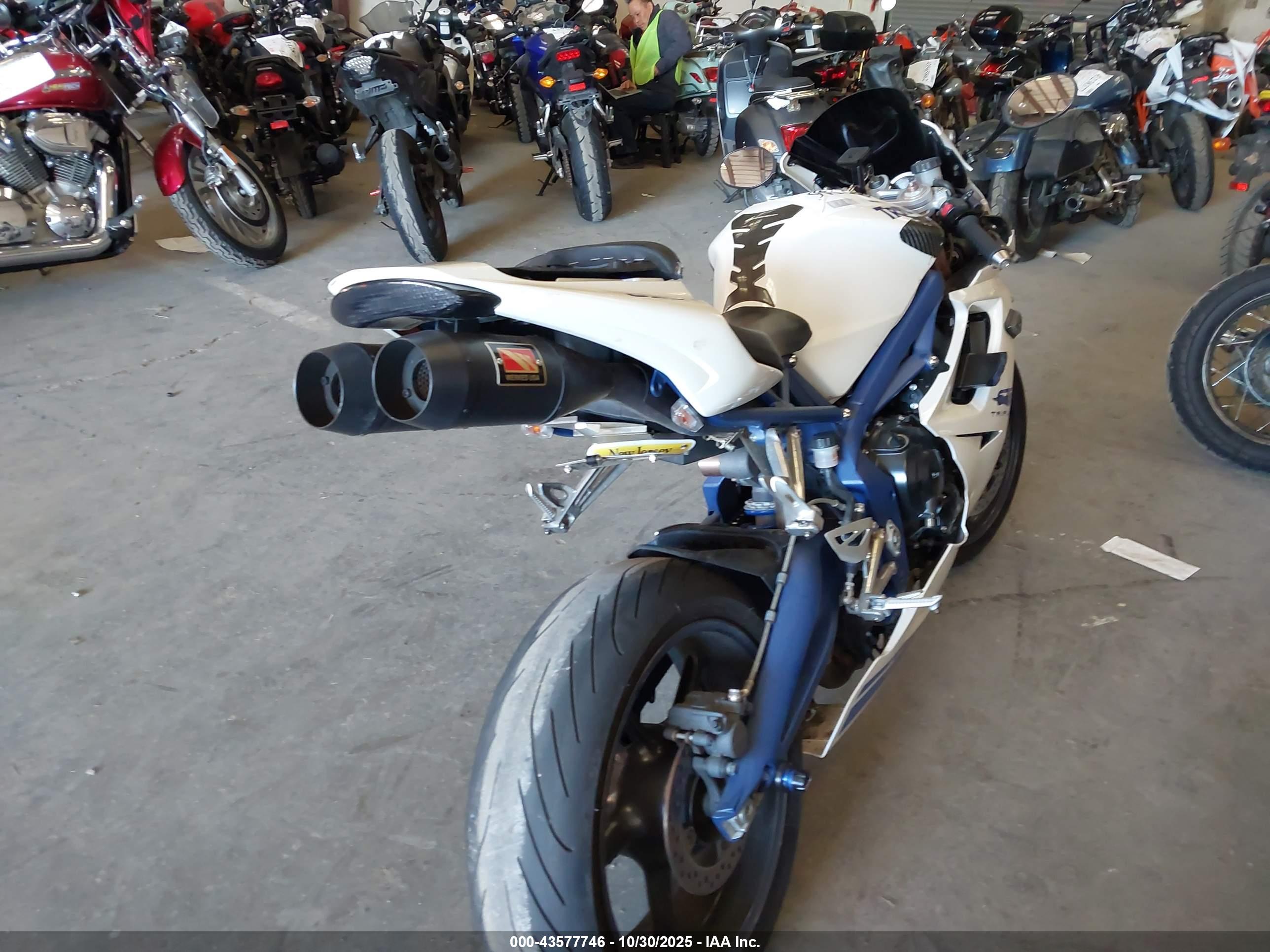 TRIUMPH MOTORCYCLE image 4
