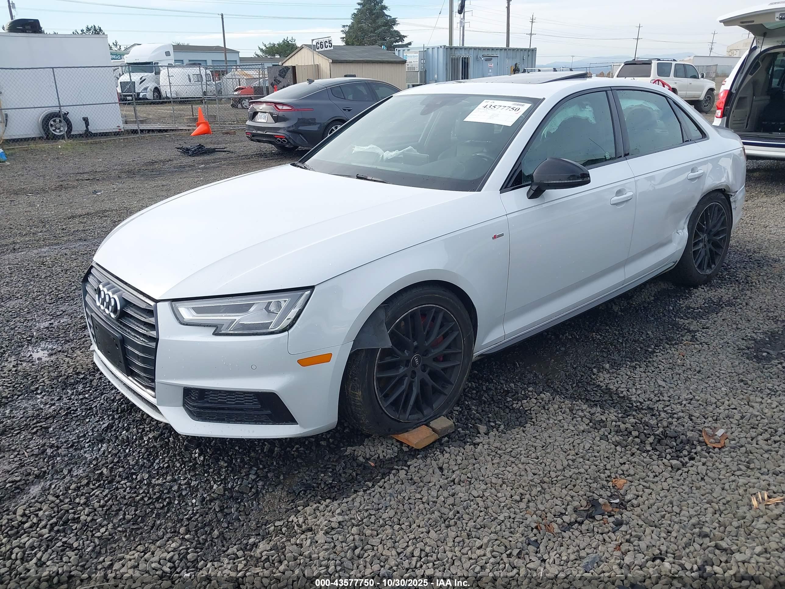 AUDI A4 image 2
