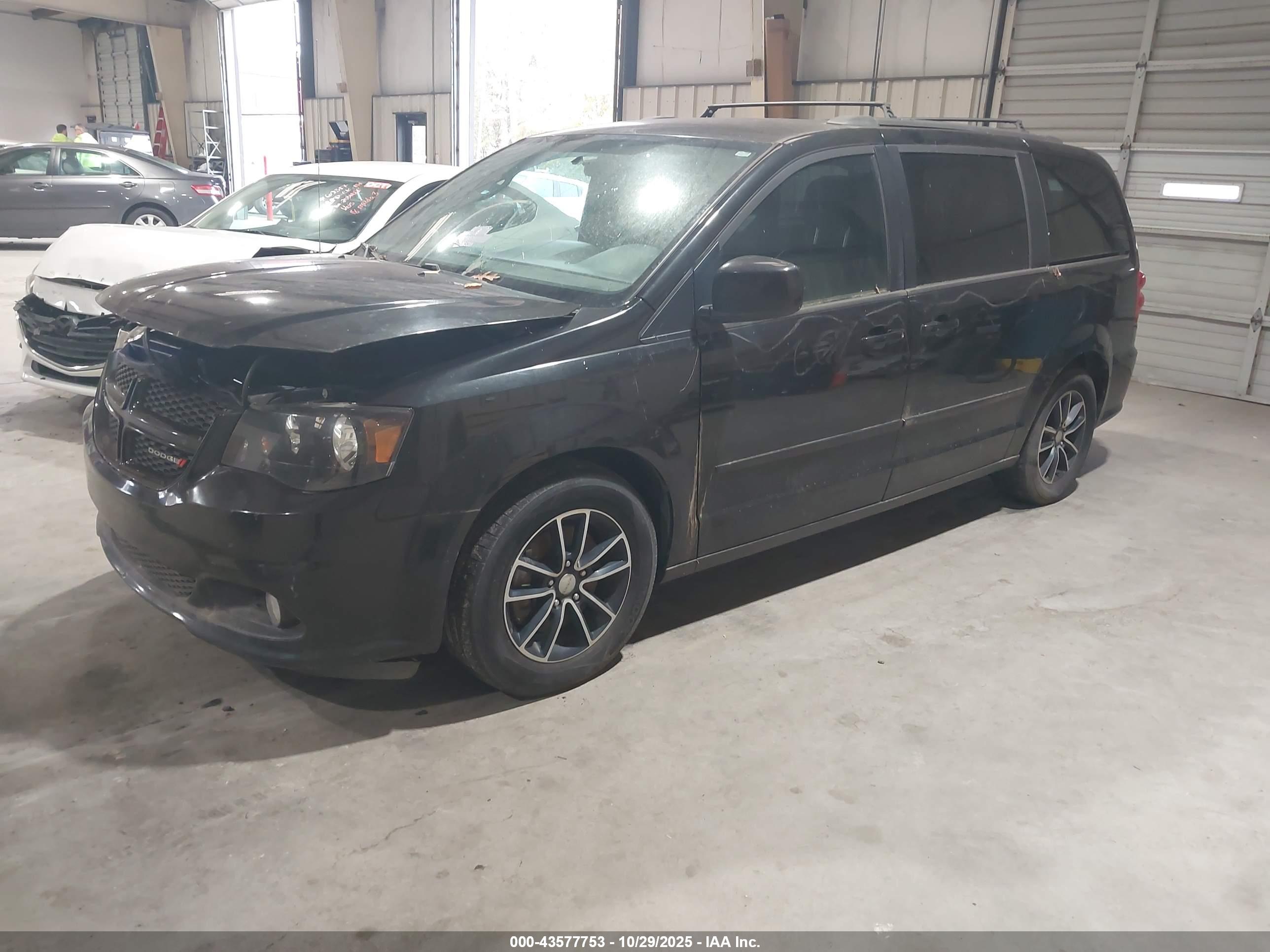DODGE GRAND image 2