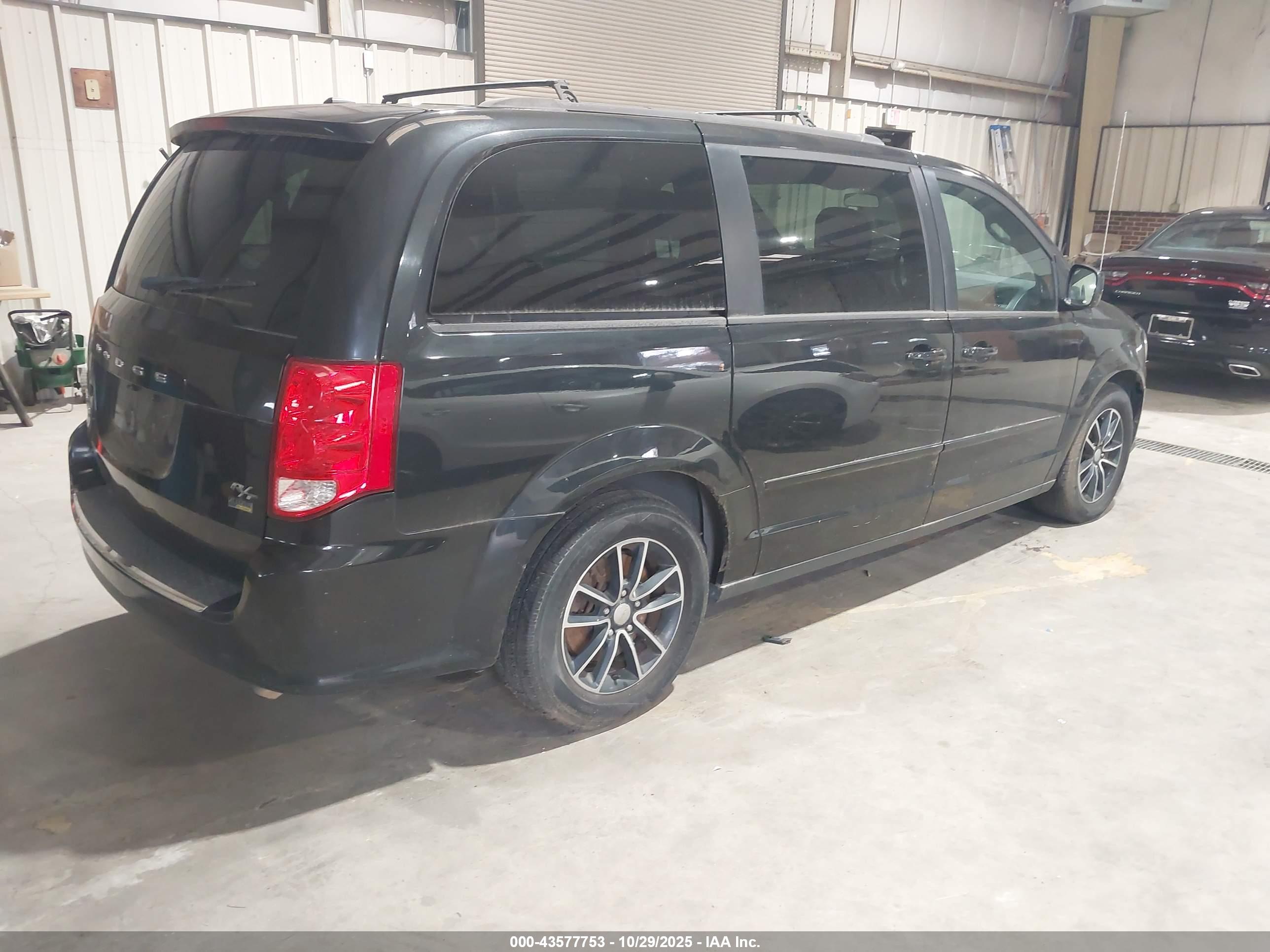 DODGE GRAND image 4