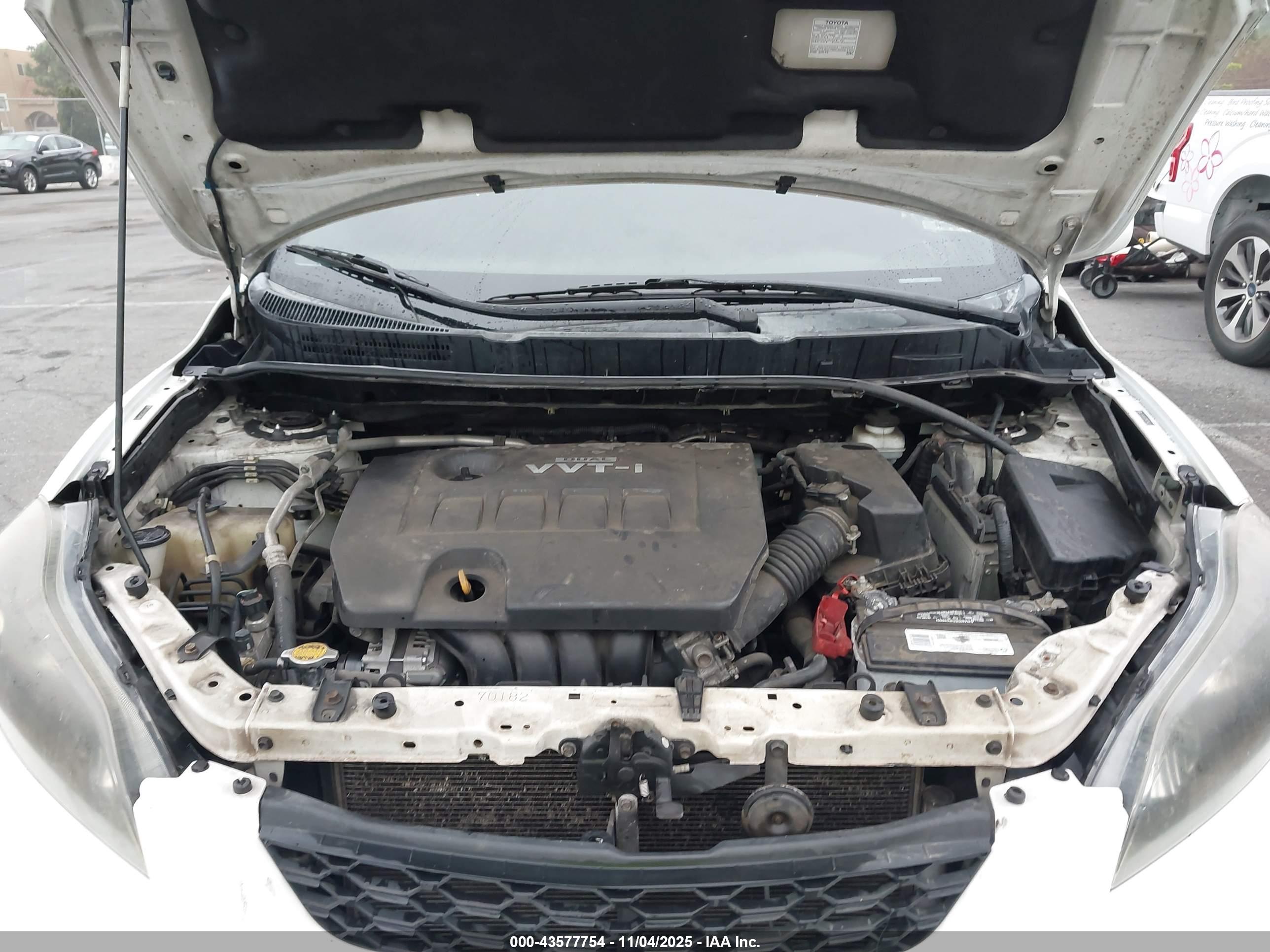 TOYOTA MATRIX image 10